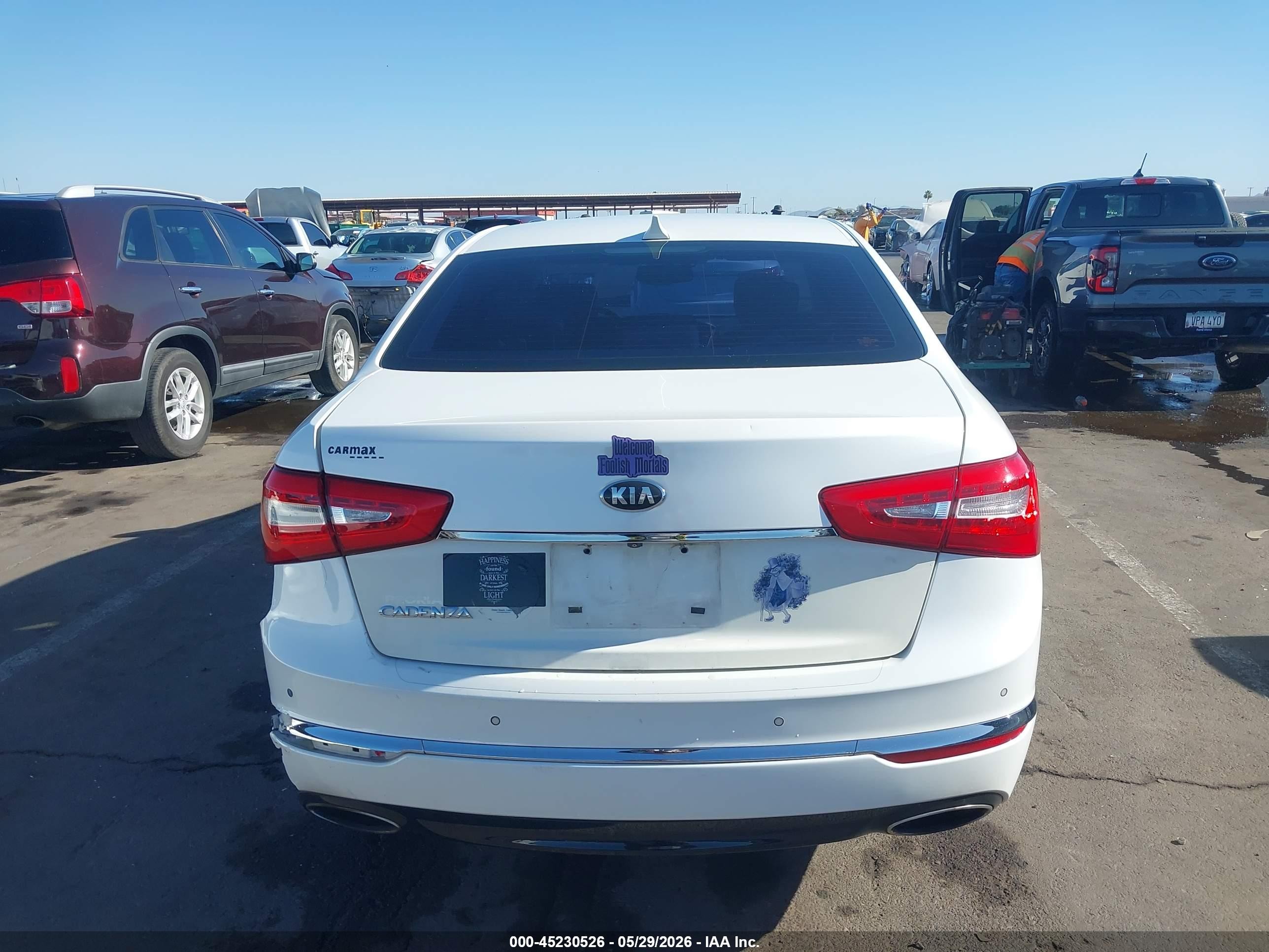 2014 Kia Cadenza Premium White vin: KNALN4D75E5152781