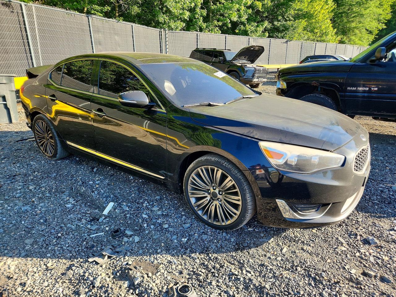 2014 Kia Cadenza Limited Black vin: KNALN4D75E5167121
