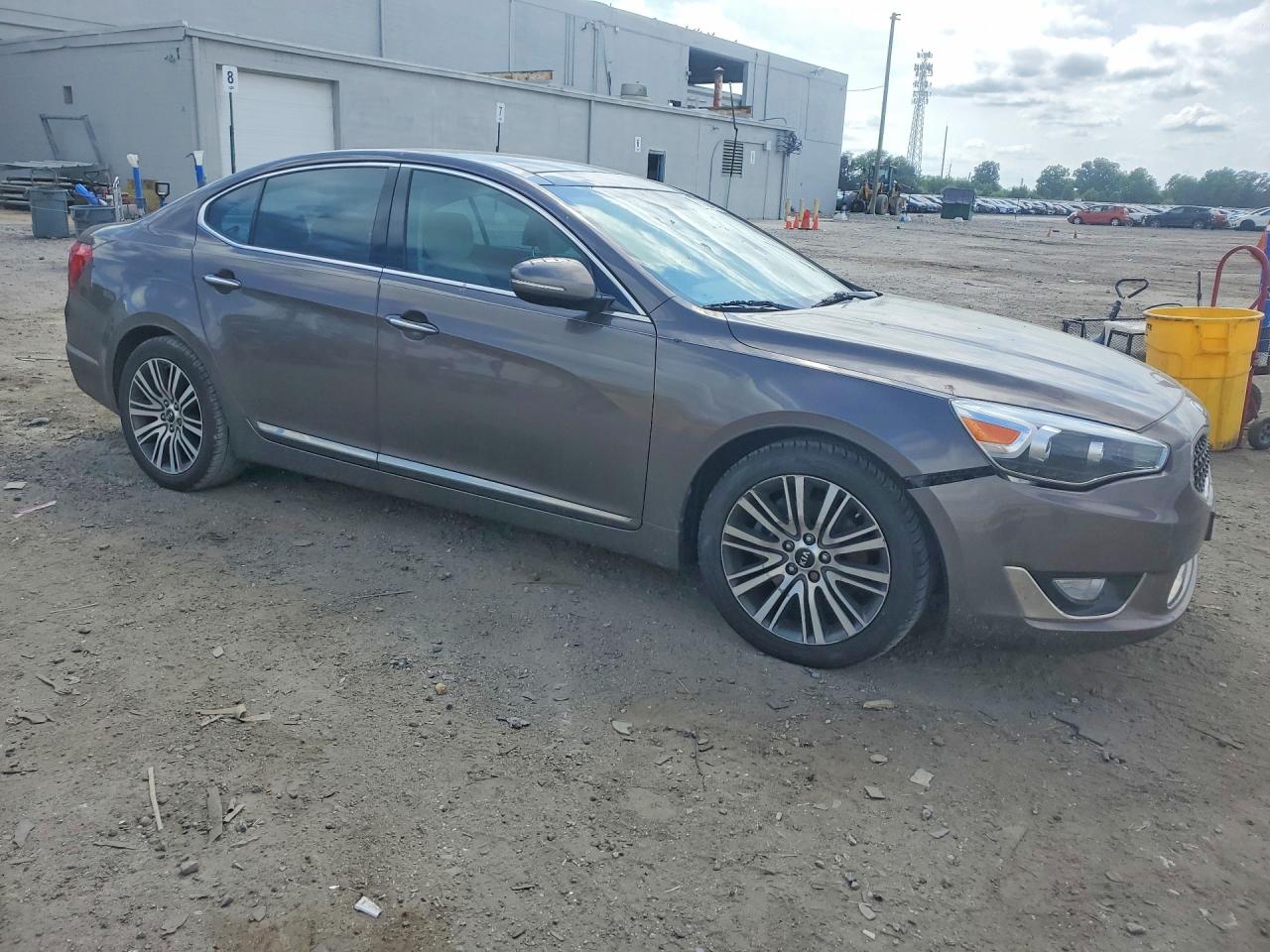 2015 Kia Cadenza Premium Коричневый vin: KNALN4D75F5168254