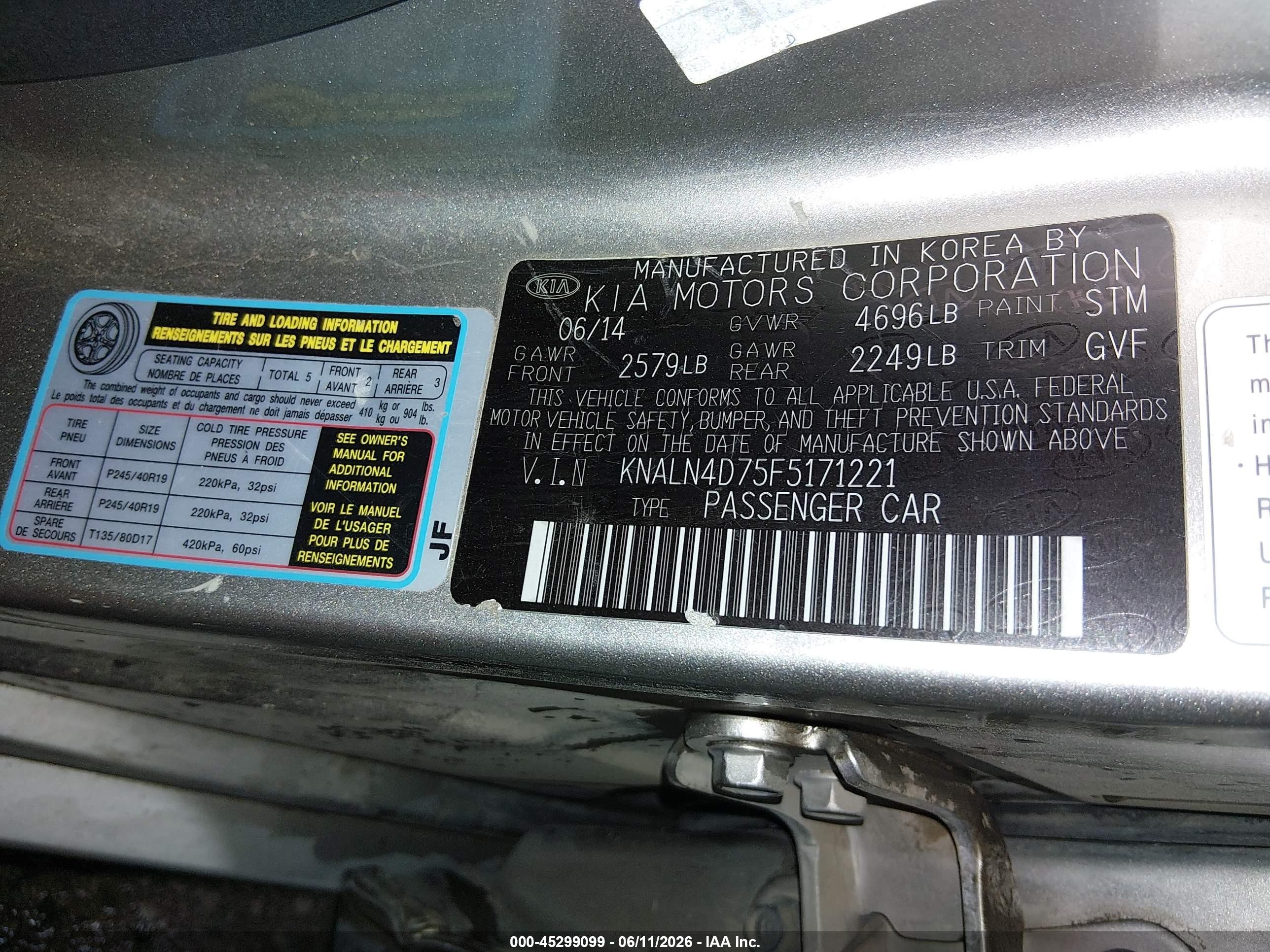 2015 Kia Cadenza Premium Silver vin: KNALN4D75F5171221