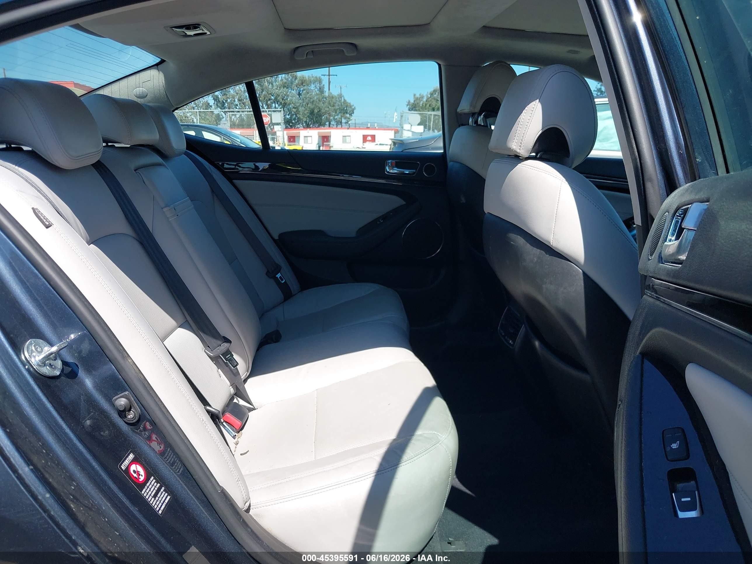 2015 Kia Cadenza Limited Gray vin: KNALN4D75F5191856