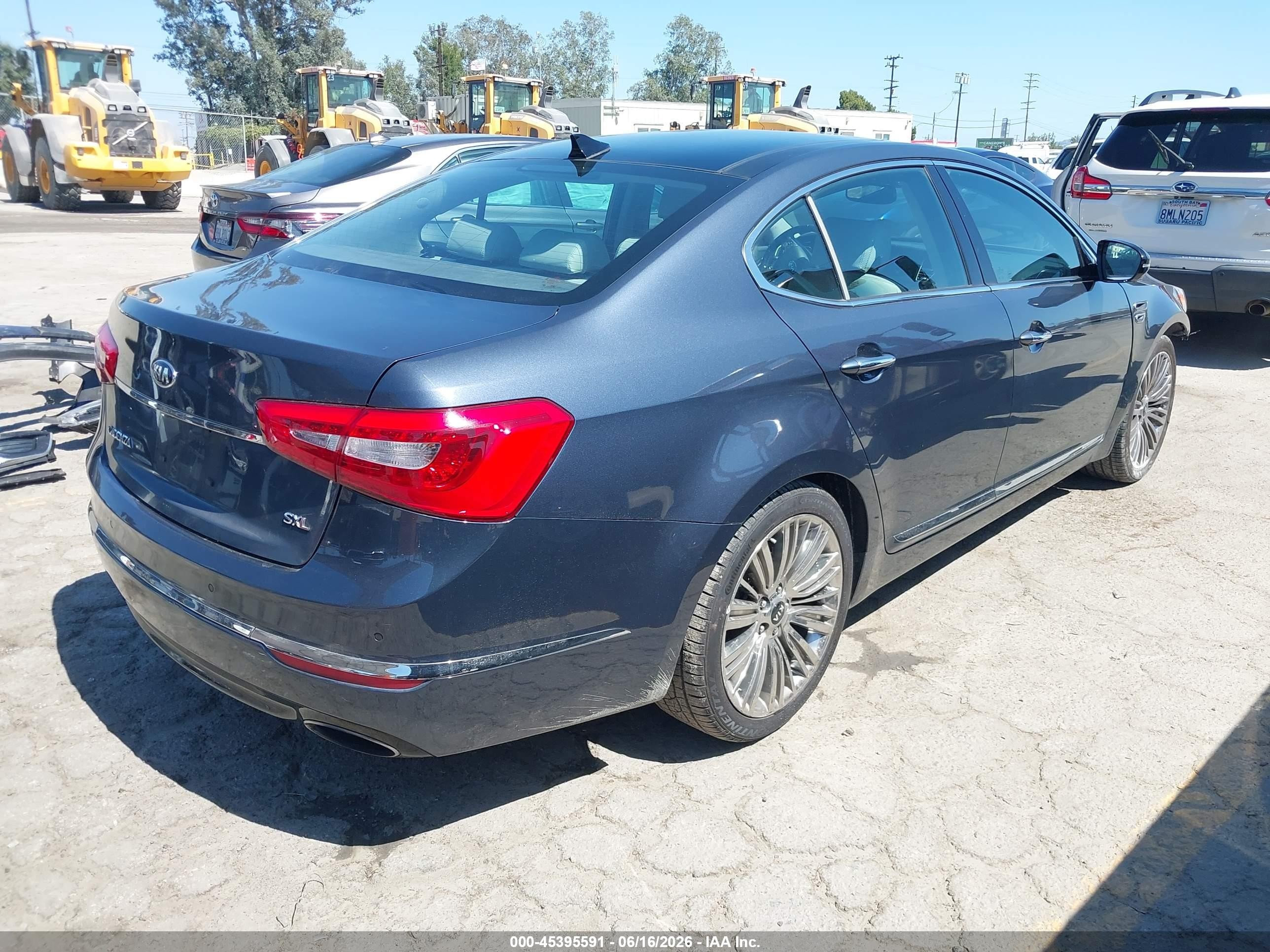 2015 Kia Cadenza Limited Gray vin: KNALN4D75F5191856