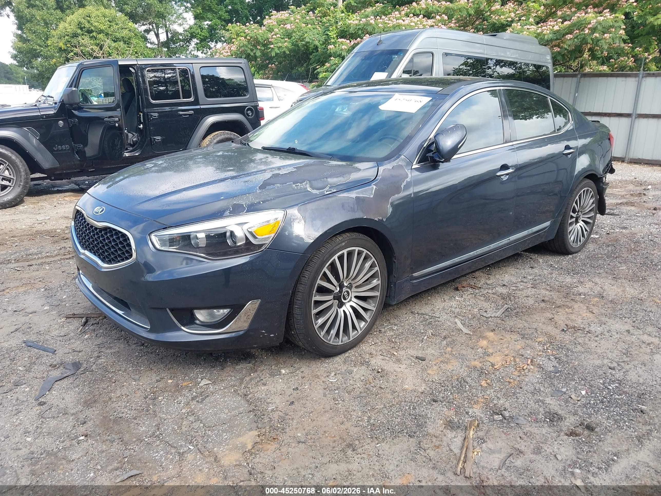 2015 Kia Cadenza Premium Light Blue vin: KNALN4D75F5192778