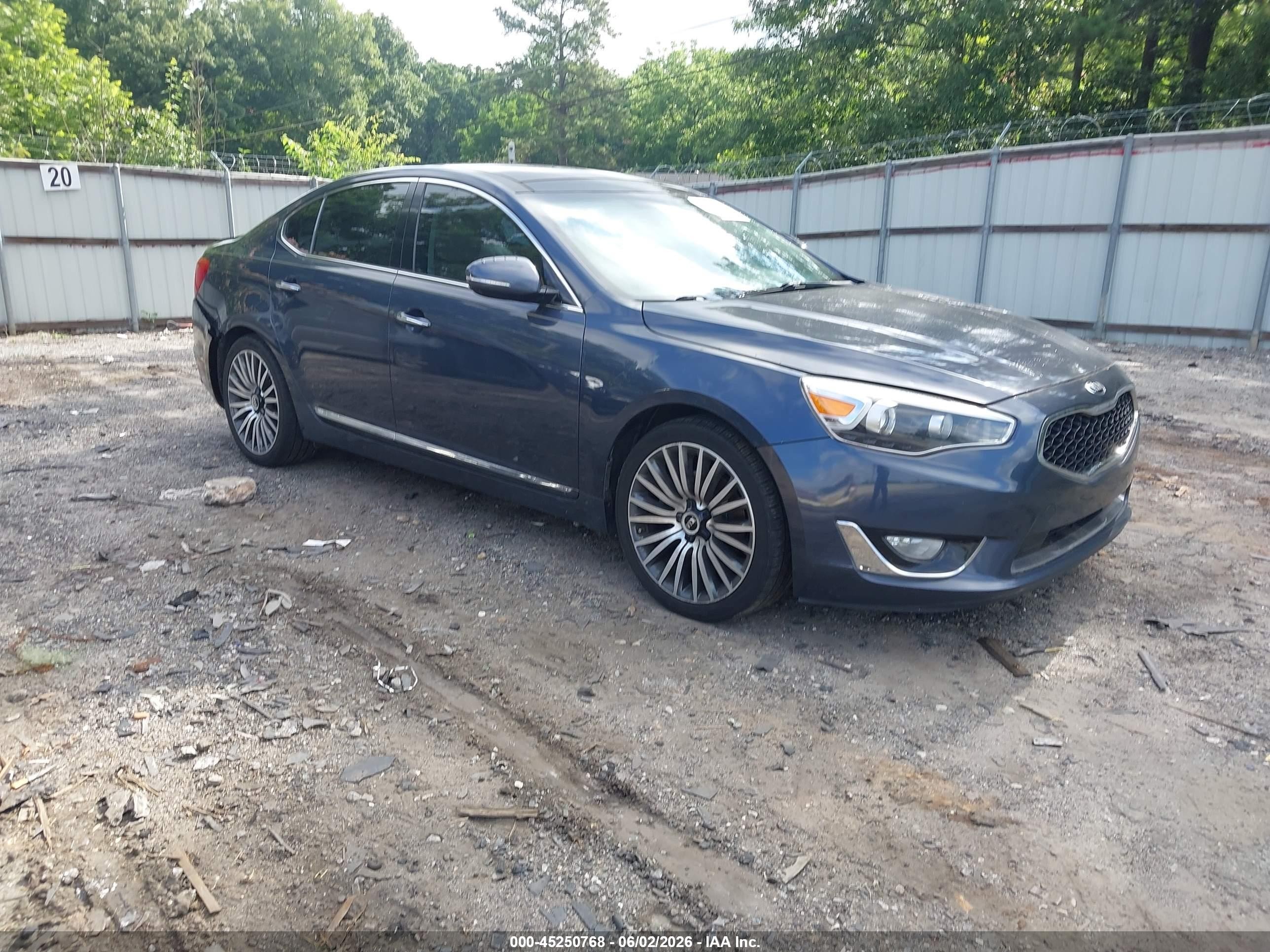 2015 Kia Cadenza Premium Light Blue vin: KNALN4D75F5192778