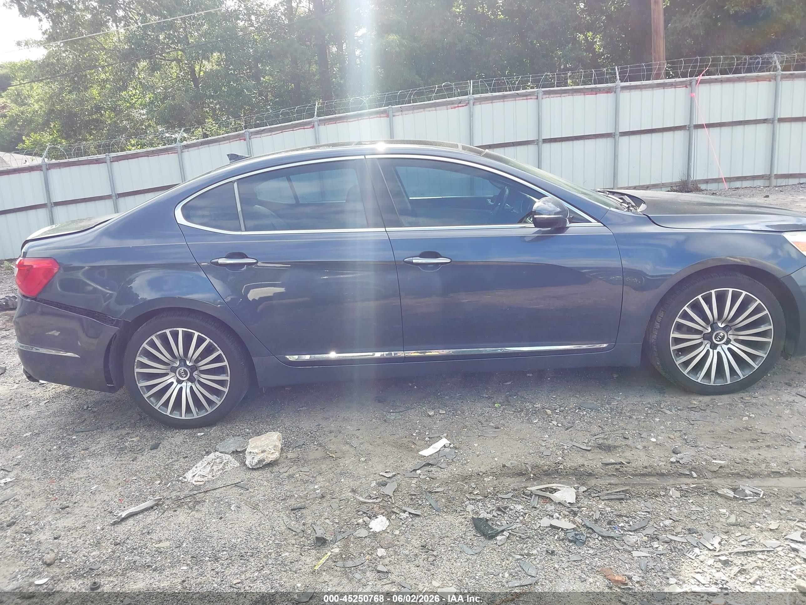 2015 Kia Cadenza Premium Light Blue vin: KNALN4D75F5192778