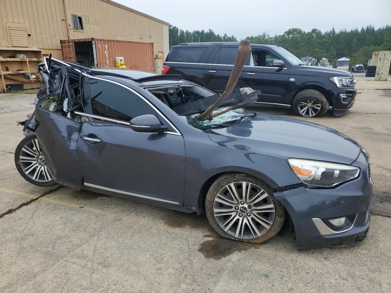 2015 Kia Cadenza Premium Gray vin: KNALN4D75F5196782