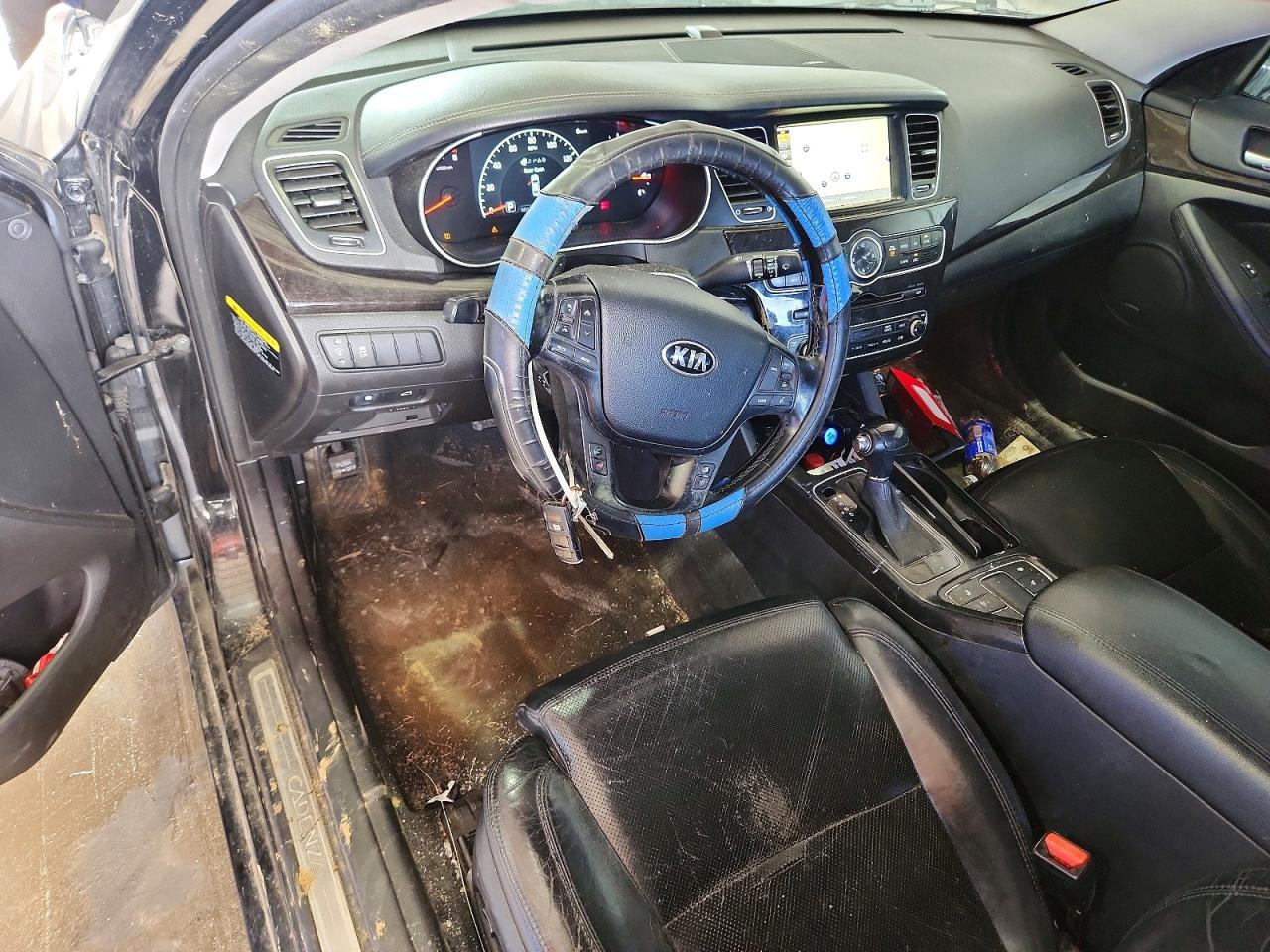 2014 Kia Cadenza Premium Black vin: KNALN4D76E5140218