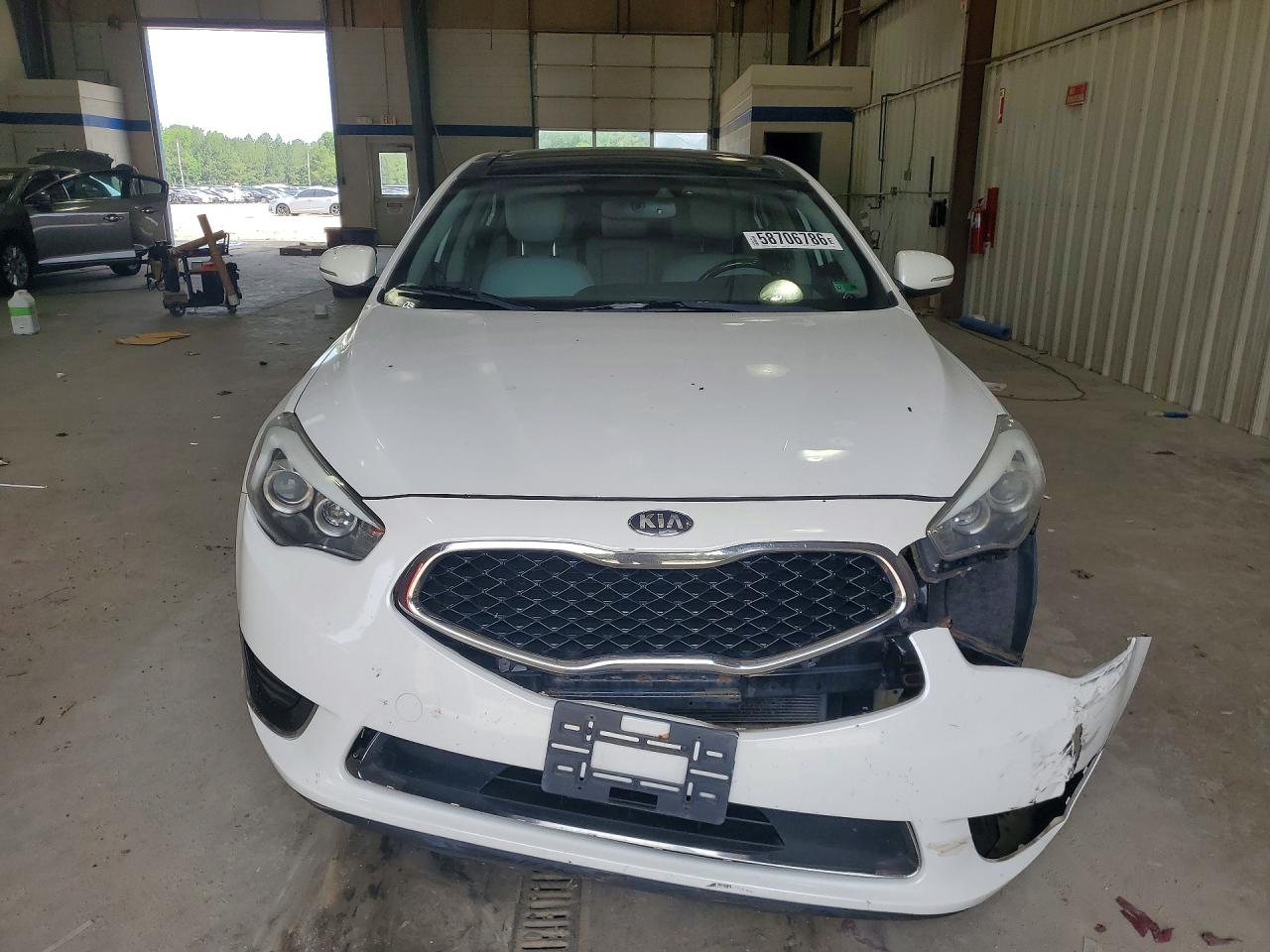 2014 Kia Cadenza Limited White vin: KNALN4D76E5144821