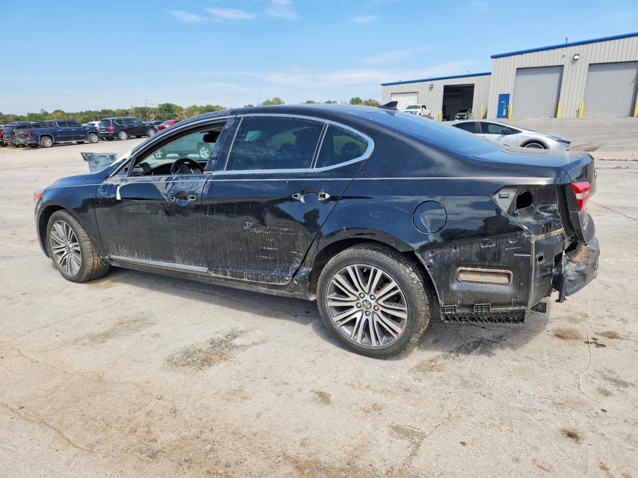 2014 Kia Cadenza Premium Black vin: KNALN4D76E5149047