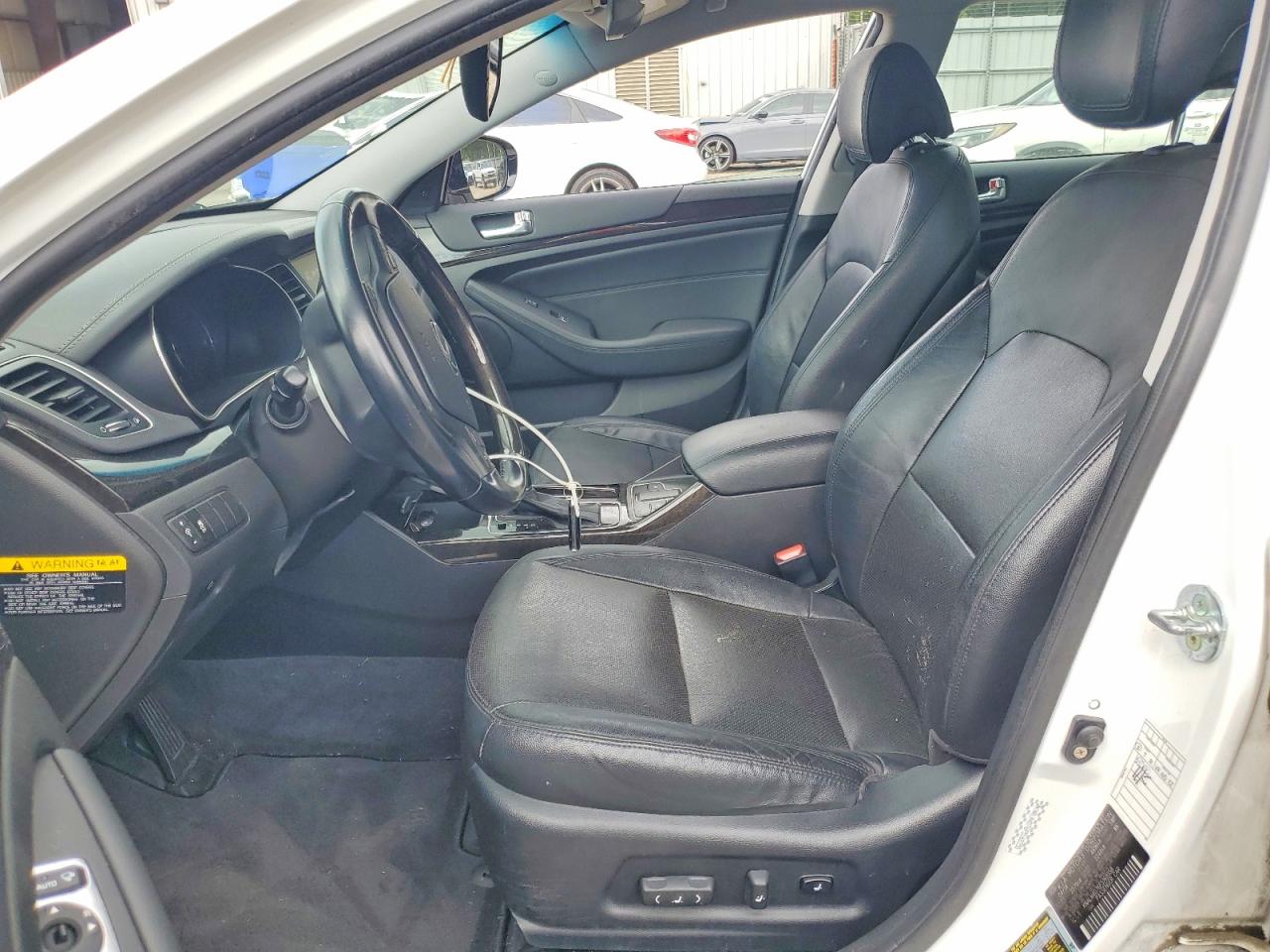 2015 Kia Cadenza Premium White vin: KNALN4D76F5168358