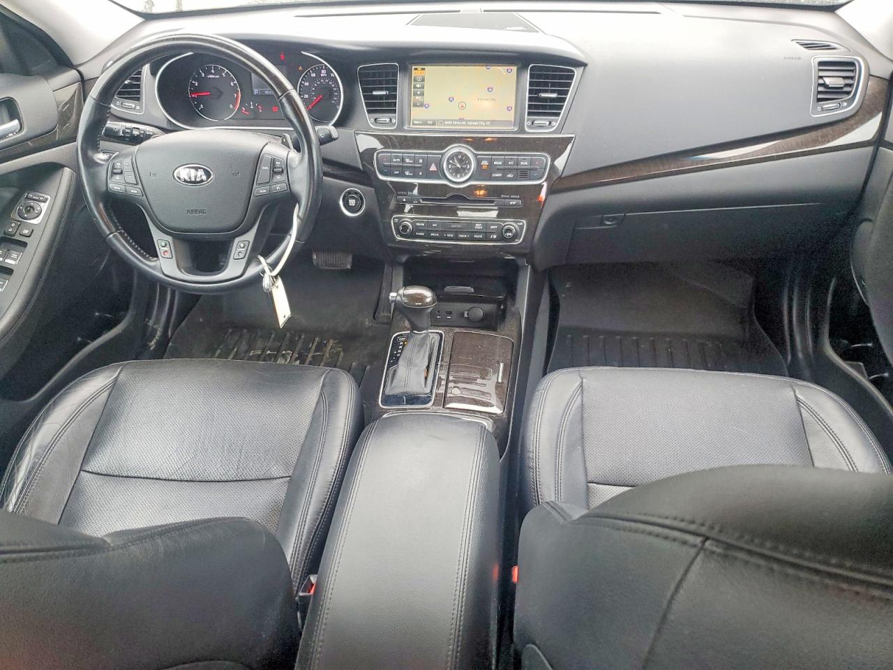 2015 Kia Cadenza Premium Blue vin: KNALN4D76F5171907