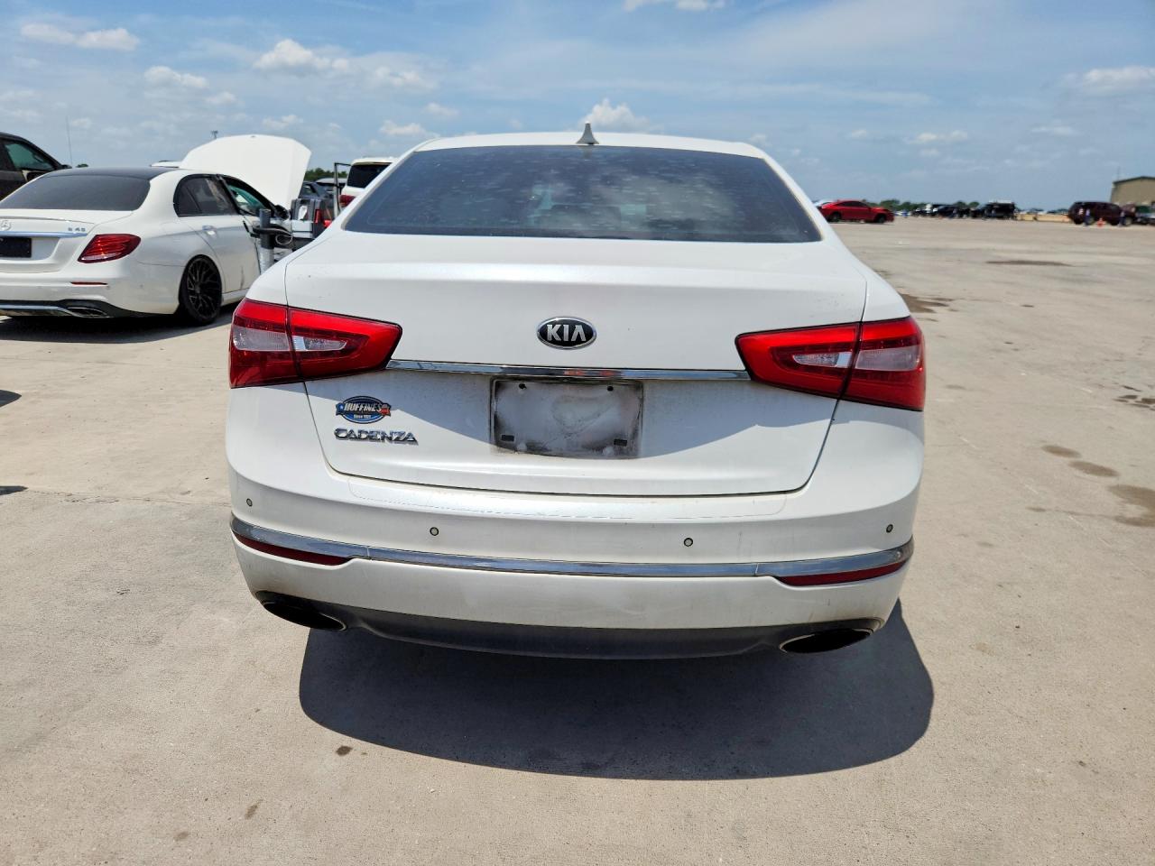 2014 Kia Cadenza Premium White vin: KNALN4D77E5119295