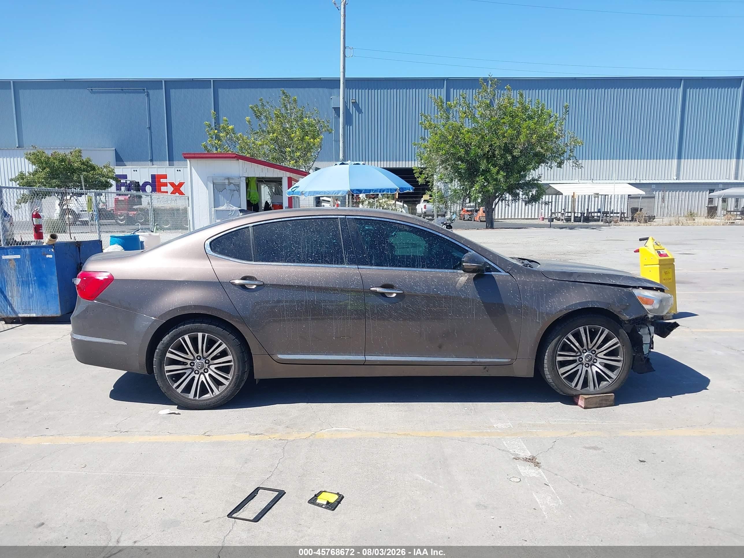 2014 Kia Cadenza Premium Dark Brown vin: KNALN4D77E5124240