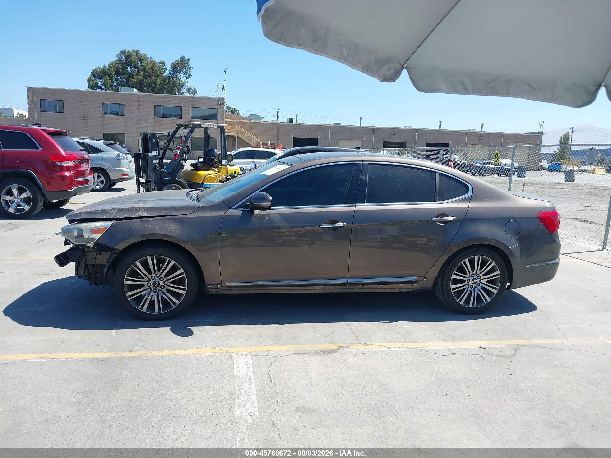 2014 Kia Cadenza Premium Dark Brown vin: KNALN4D77E5124240