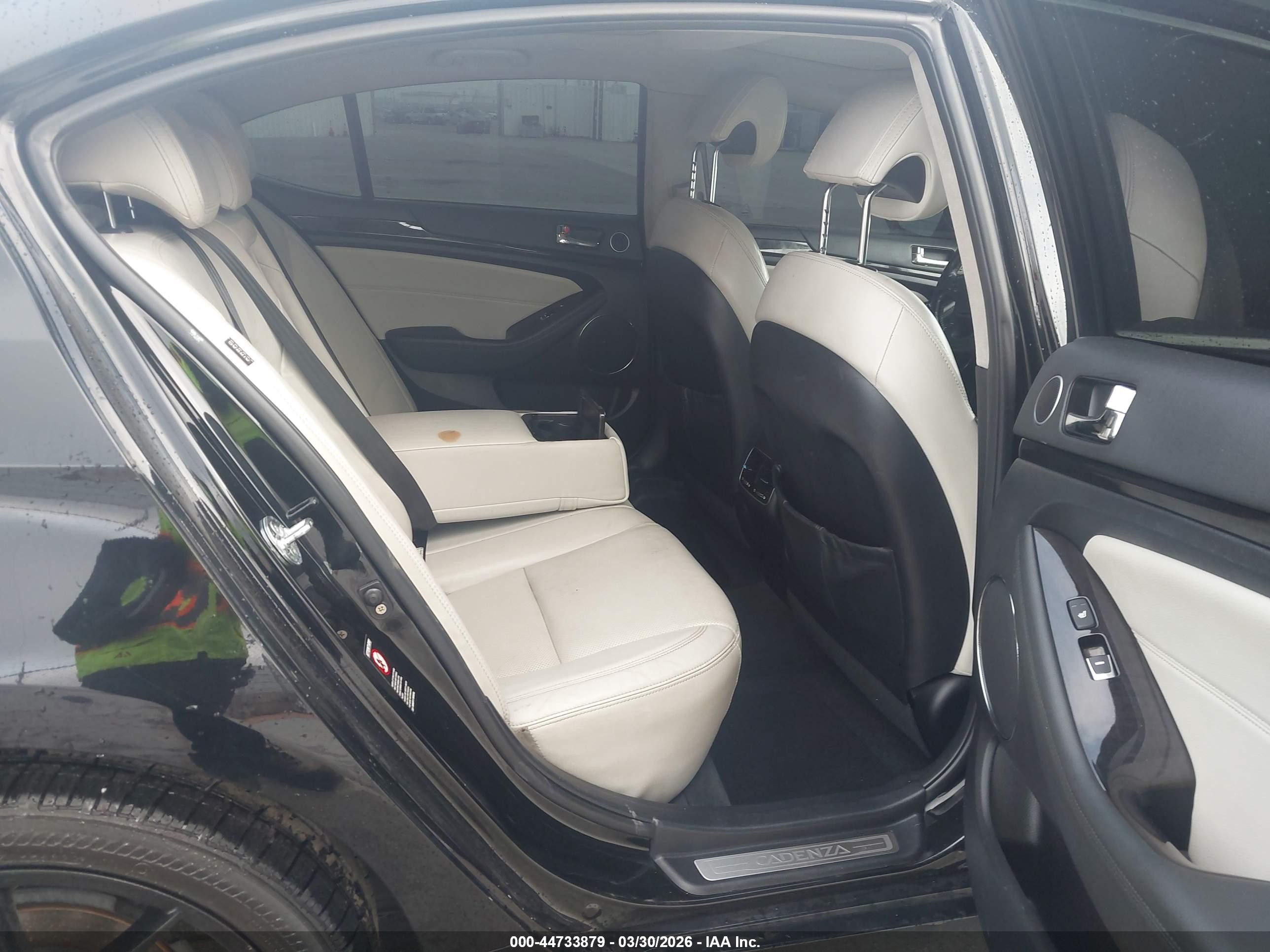 2014 Kia Cadenza Limited Black vin: KNALN4D77E5154886