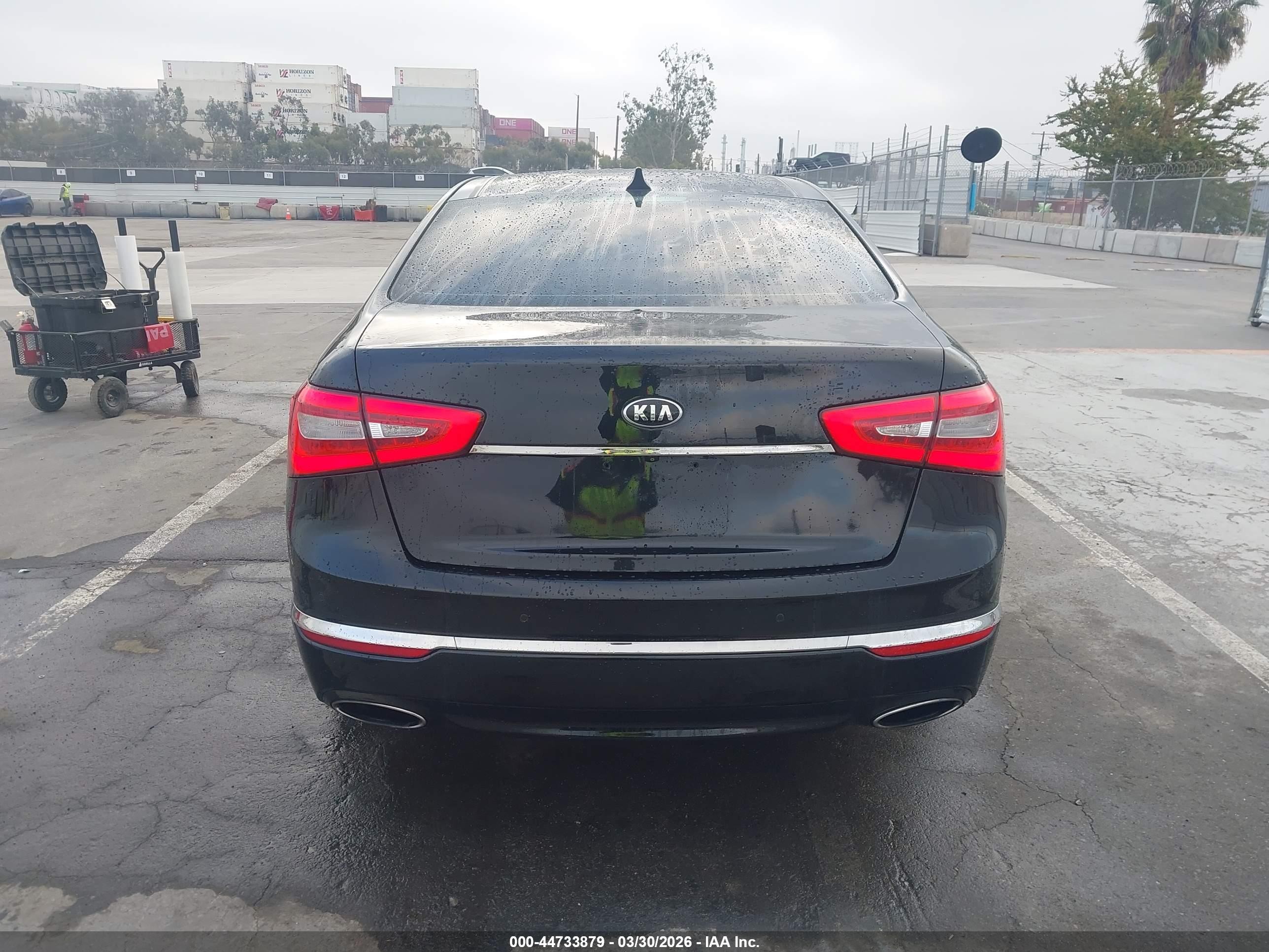 2014 Kia Cadenza Limited Black vin: KNALN4D77E5154886