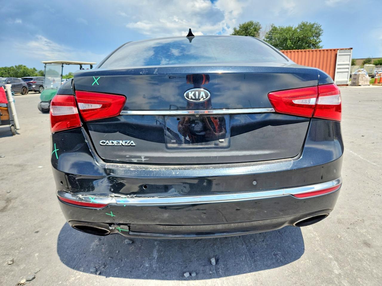 2014 Kia Cadenza Premium Black vin: KNALN4D77E5165595