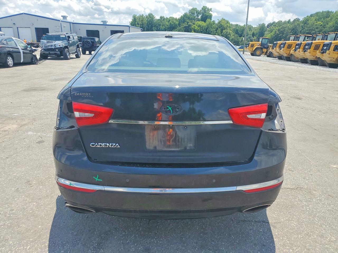 2015 Kia Cadenza Premium Black vin: KNALN4D77F5177604