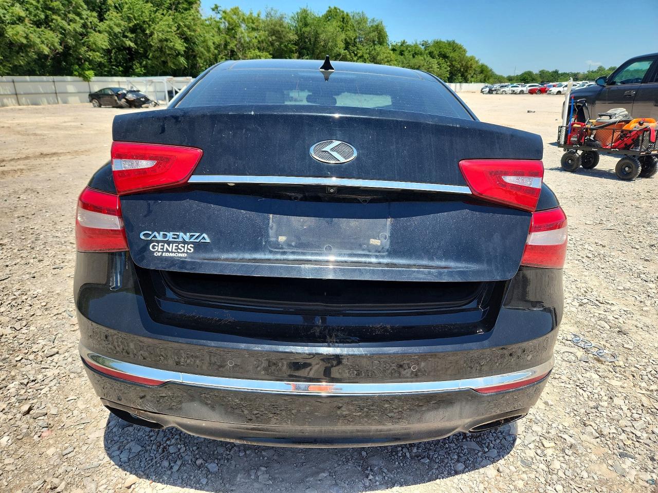 2014 Kia Cadenza Premium Black vin: KNALN4D78E5135103