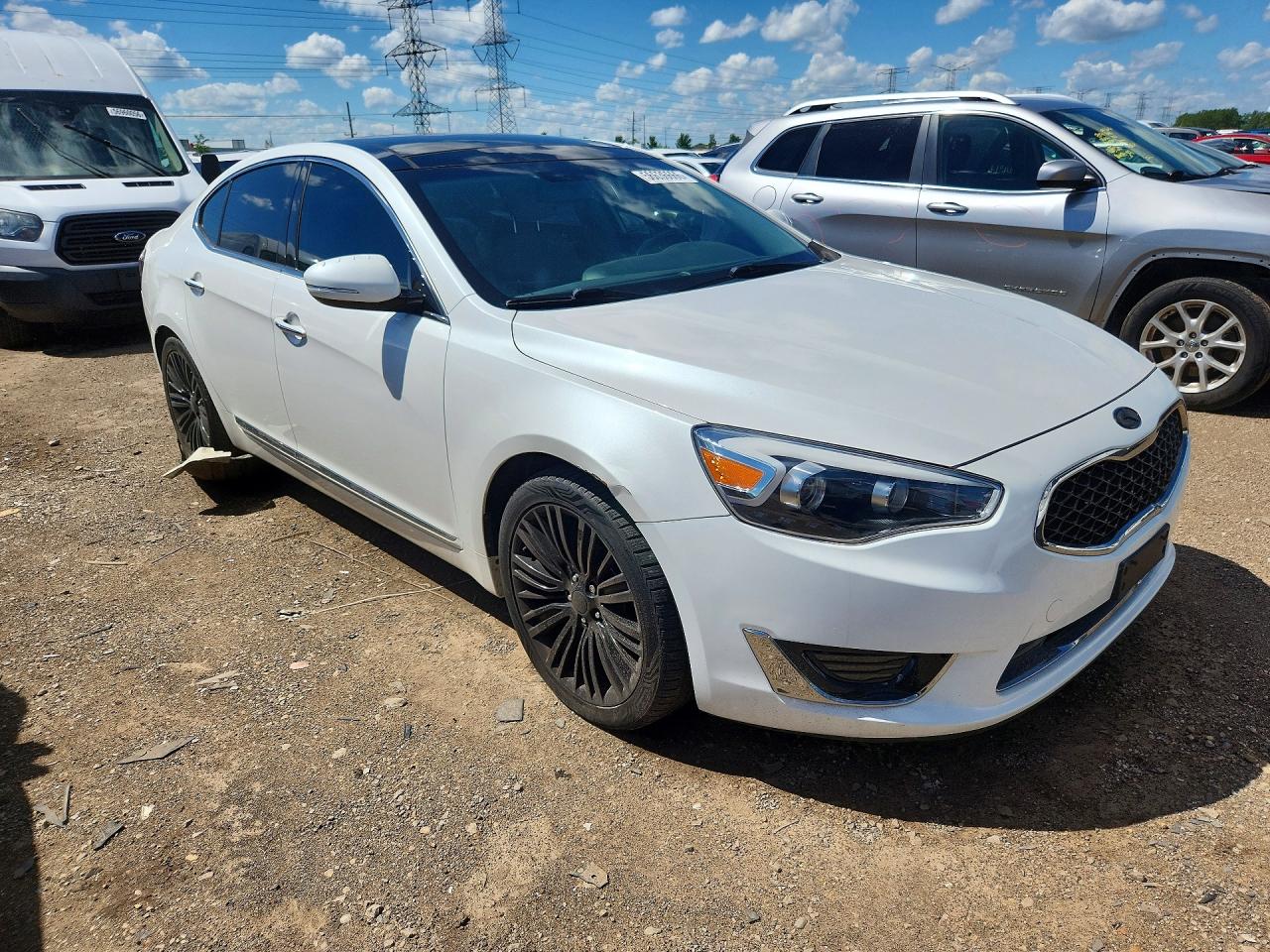 2014 Kia Cadenza Limited White vin: KNALN4D78E5149356