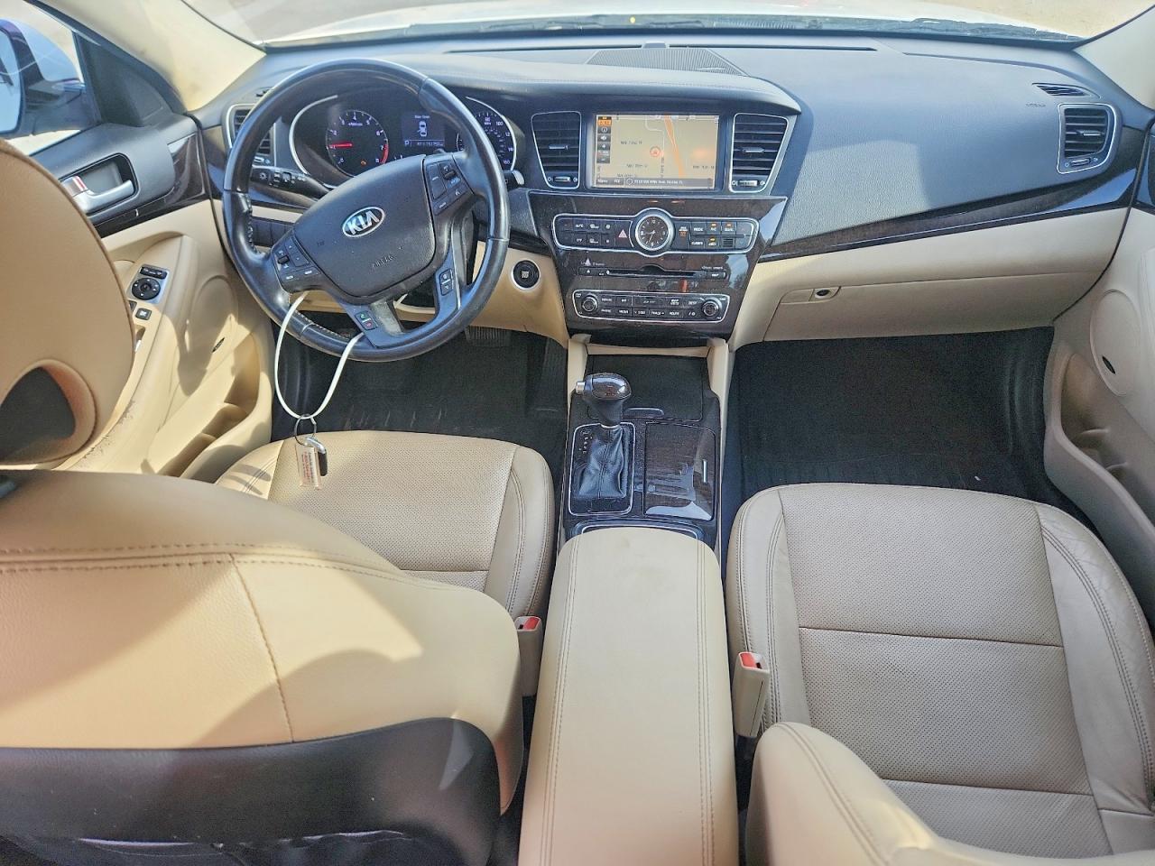 2015 Kia Cadenza Premium Белый vin: KNALN4D78F5181094