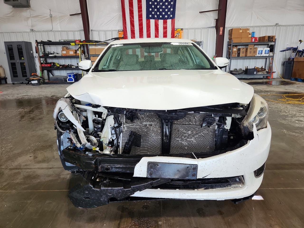 2015 Kia Cadenza Premium White vin: KNALN4D78F5197439