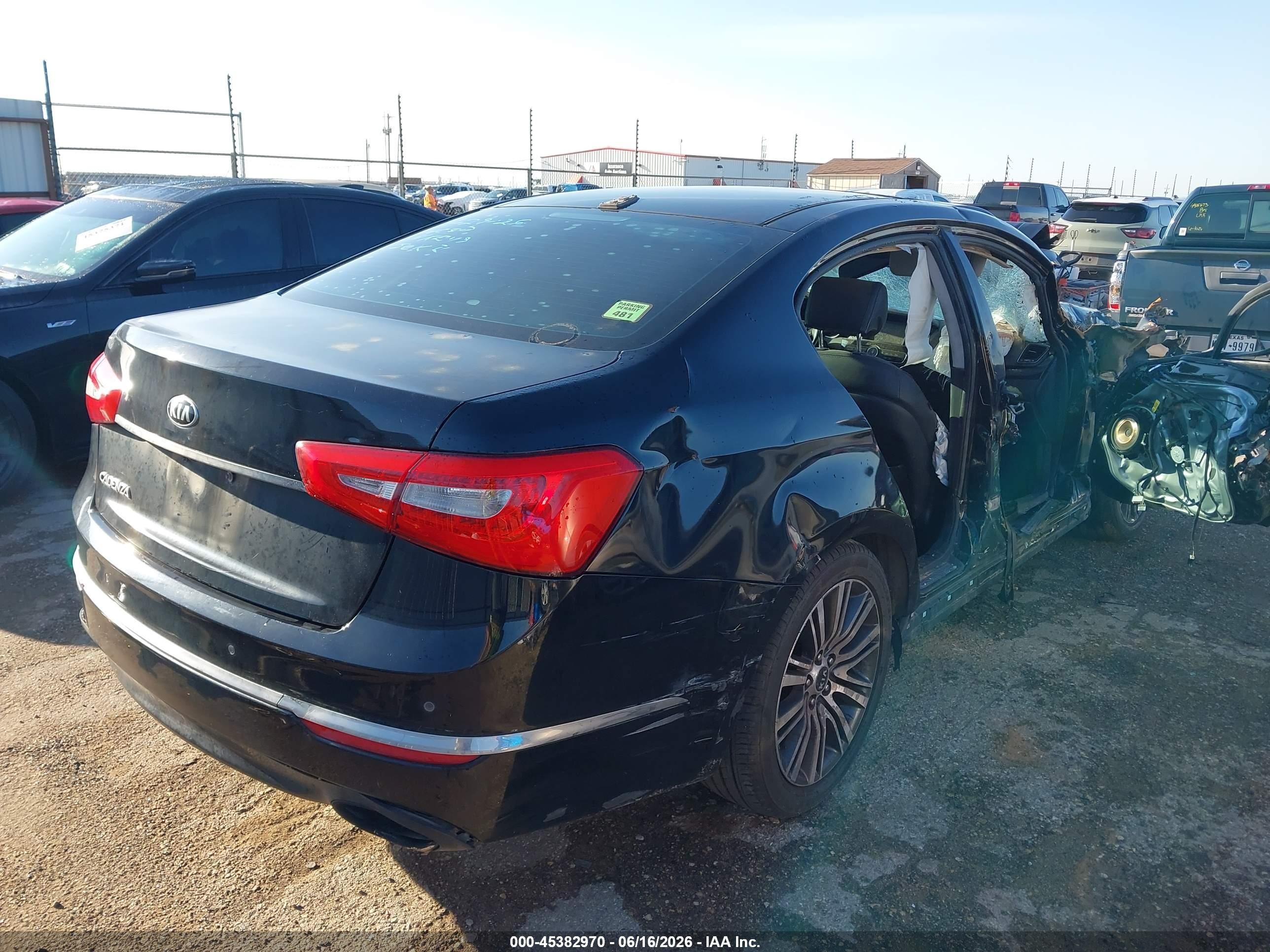 2014 Kia Cadenza Premium Black vin: KNALN4D79E5120643