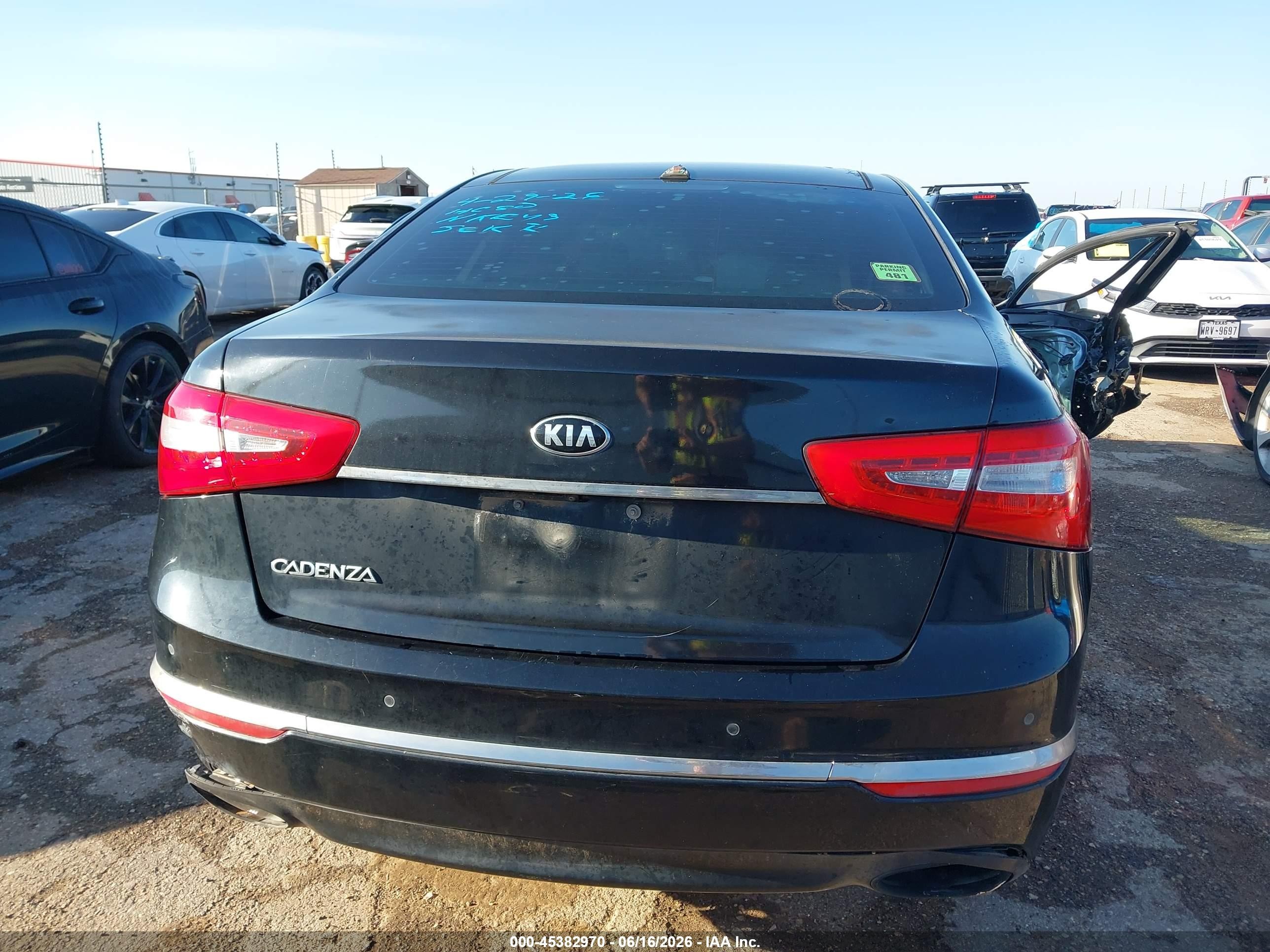 2014 Kia Cadenza Premium Black vin: KNALN4D79E5120643