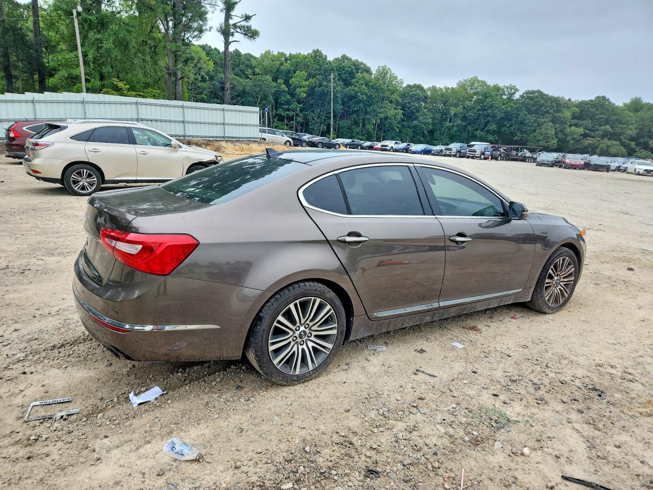 2014 Kia Cadenza Premium Коричневый vin: KNALN4D79E5126278