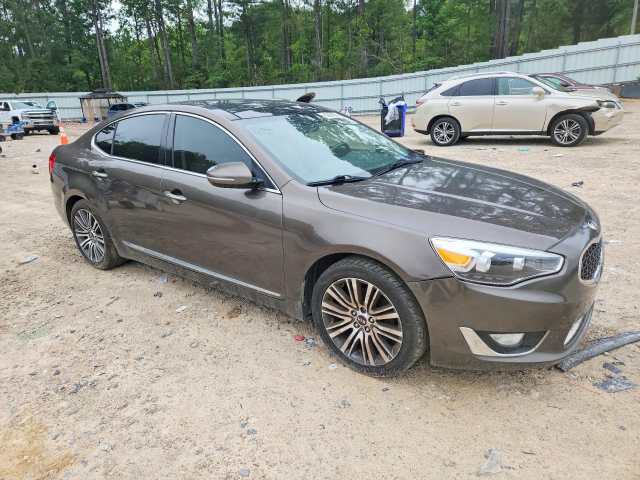 2014 Kia Cadenza Premium Коричневый vin: KNALN4D79E5126278