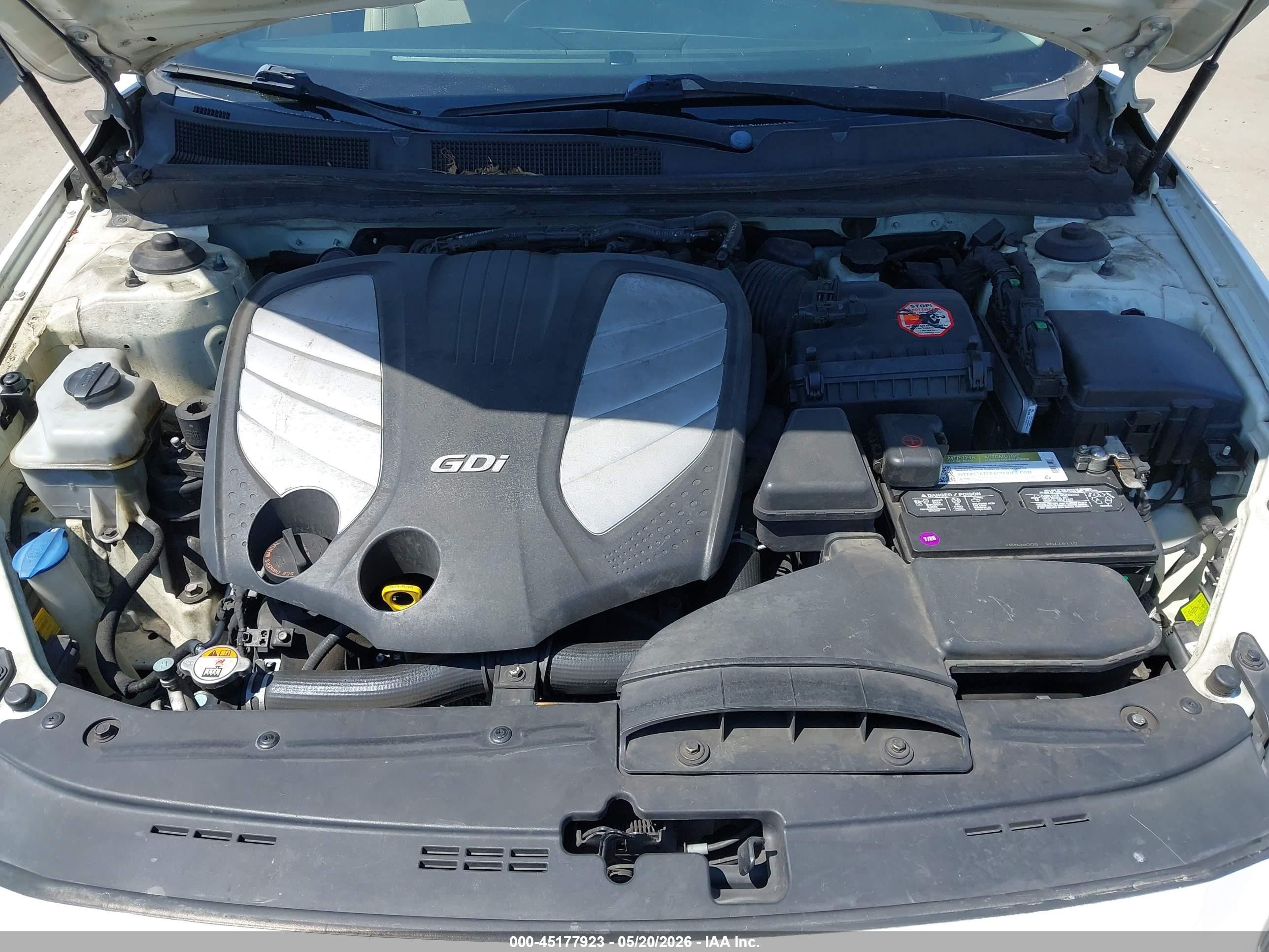 2014 Kia Cadenza Premium White vin: KNALN4D79E5126412