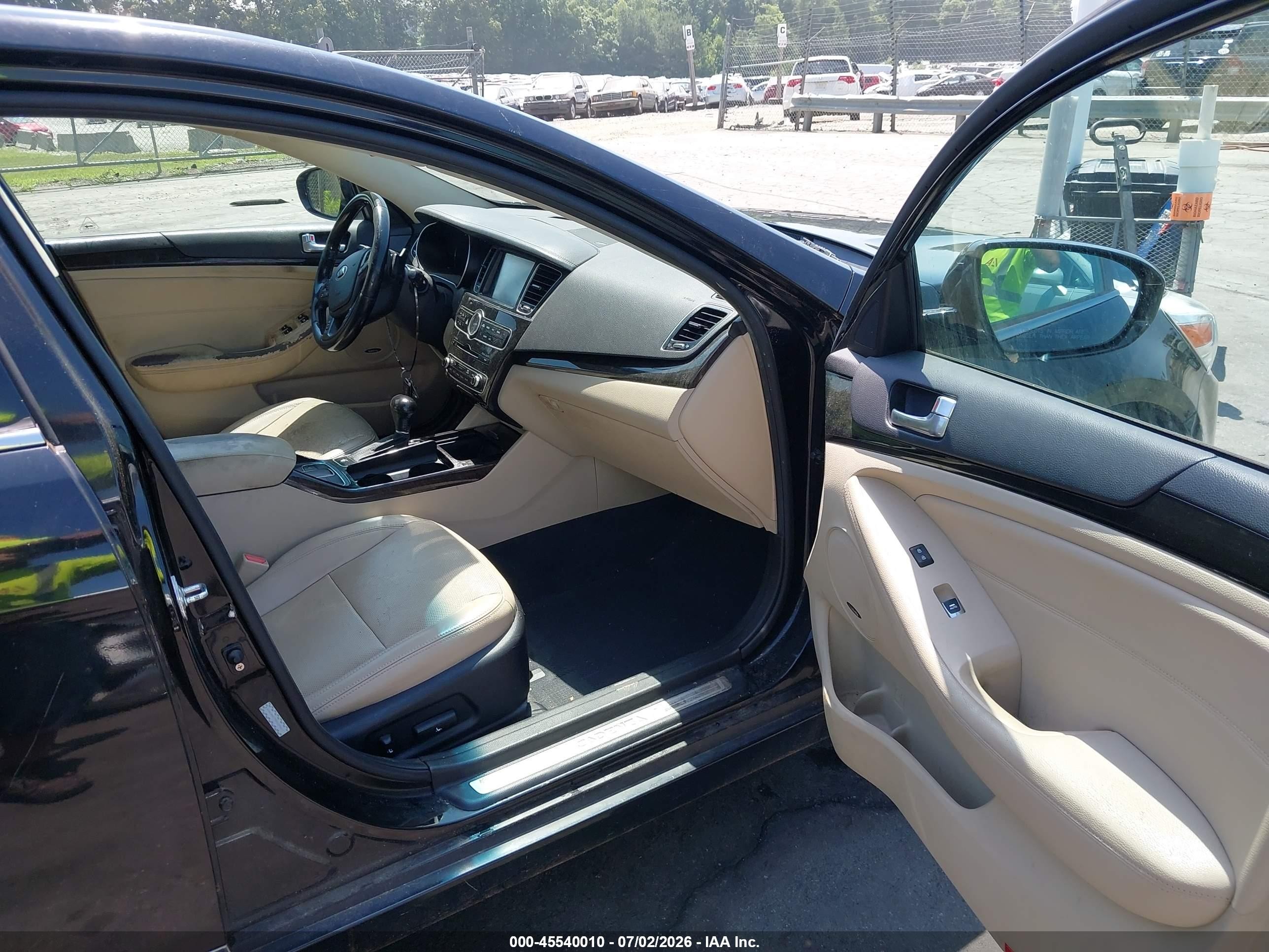 2014 Kia Cadenza Premium Черный vin: KNALN4D79E5129617