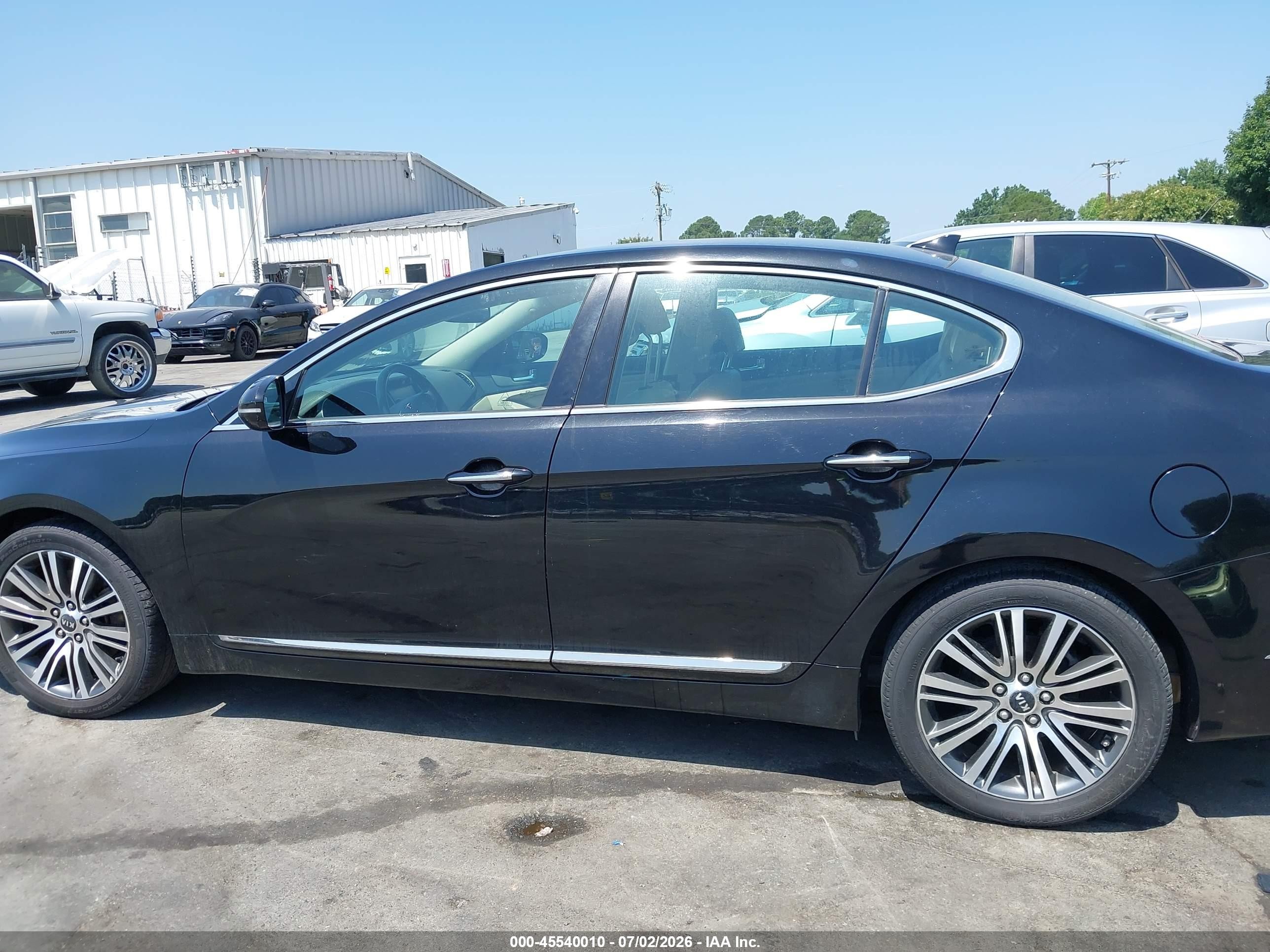 2014 Kia Cadenza Premium Черный vin: KNALN4D79E5129617