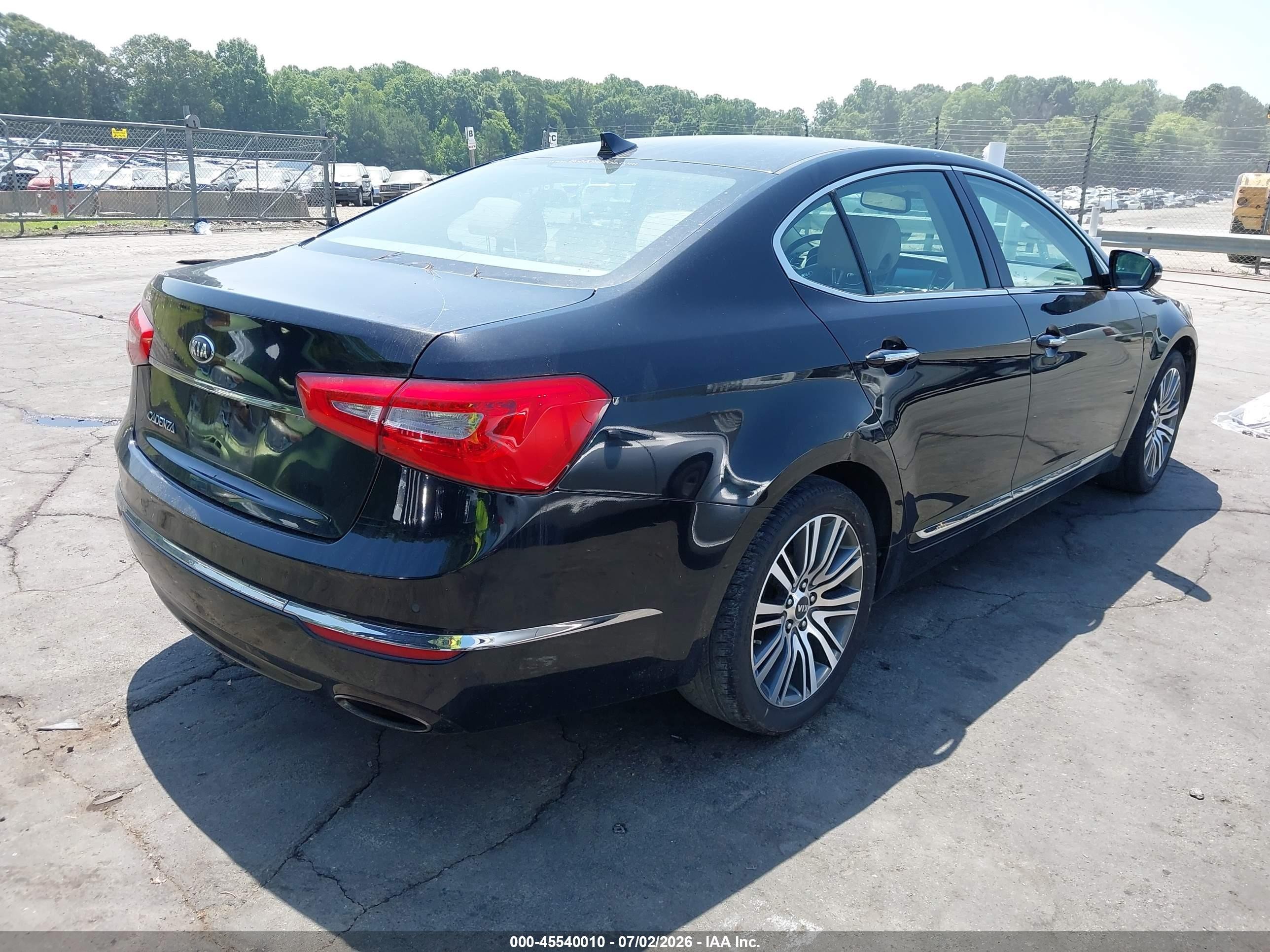 2014 Kia Cadenza Premium Черный vin: KNALN4D79E5129617