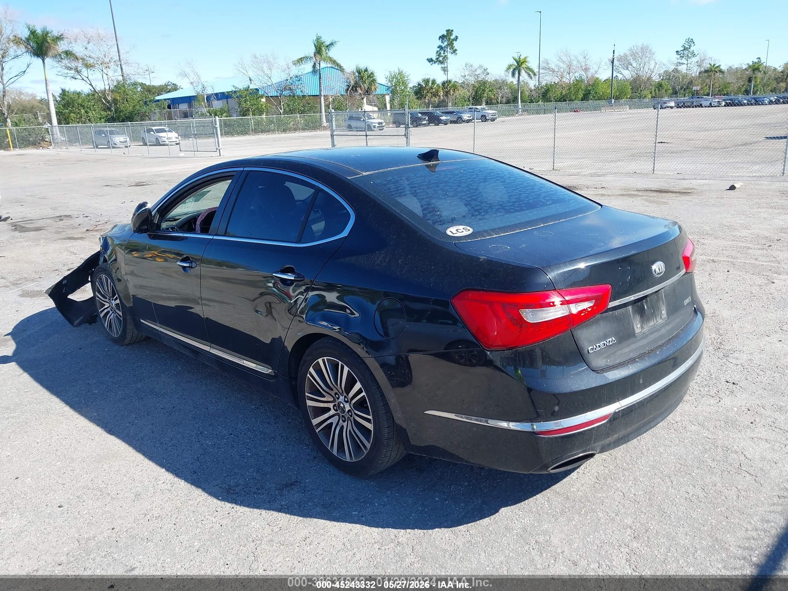 2014 Kia Cadenza Premium Black vin: KNALN4D79E5138561