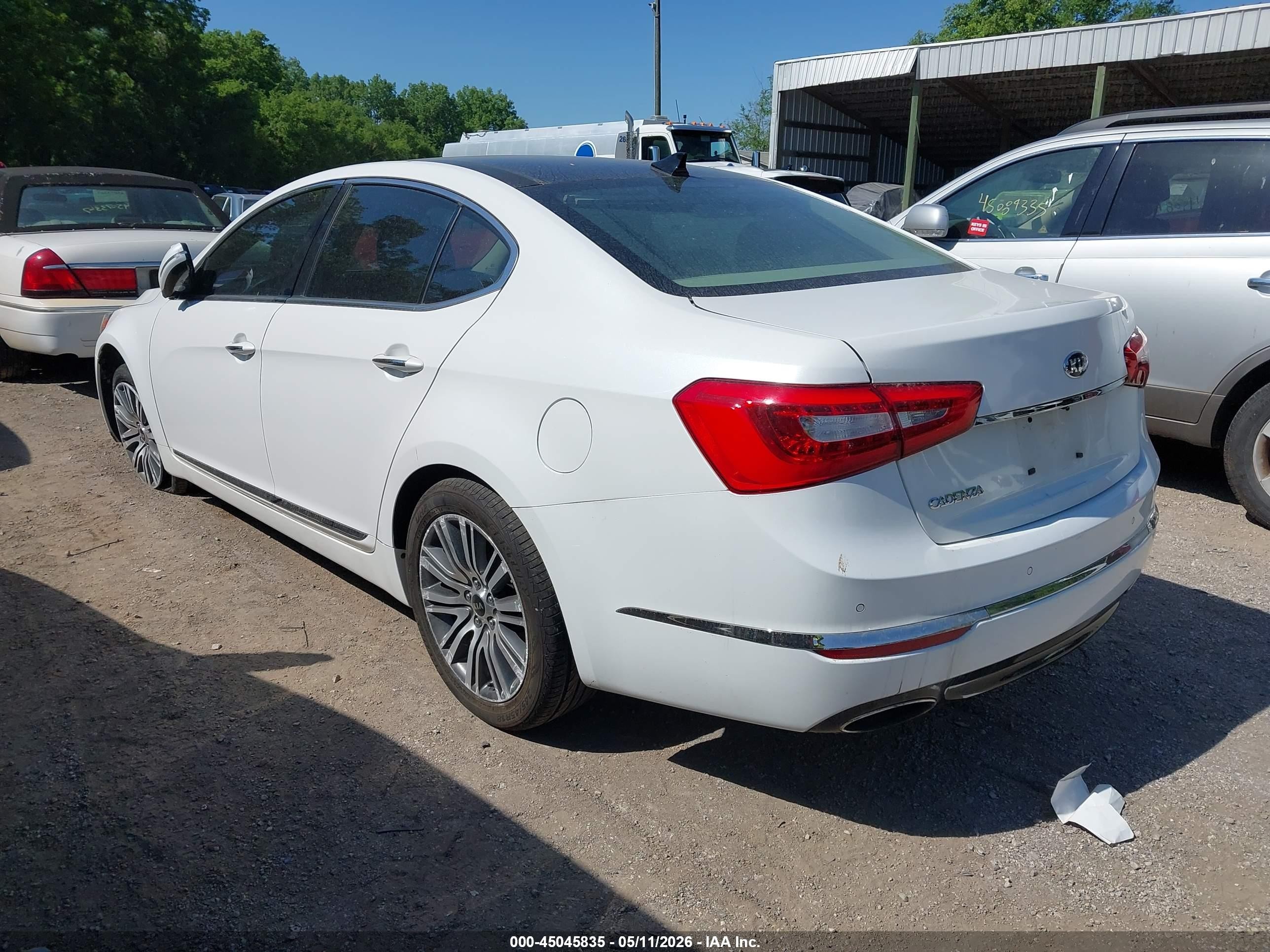 2014 Kia Cadenza Premium White vin: KNALN4D79E5151035
