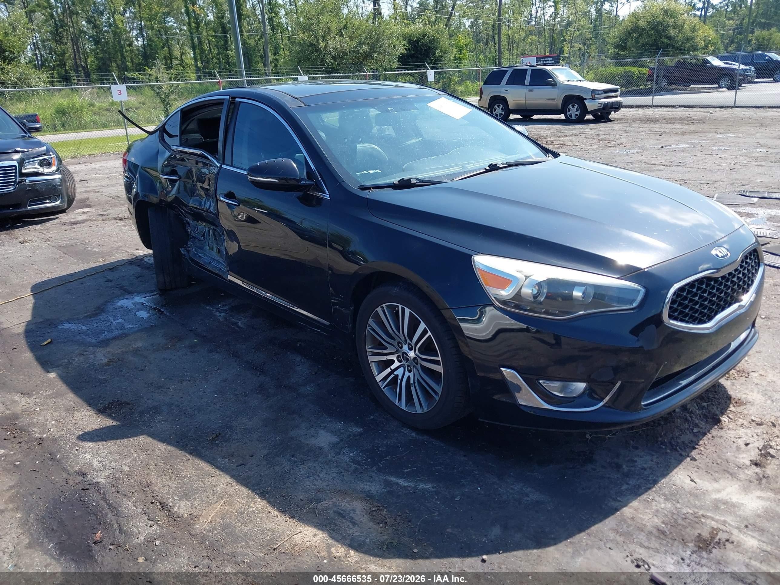 2014 Kia Cadenza Premium Black vin: KNALN4D79E5157398