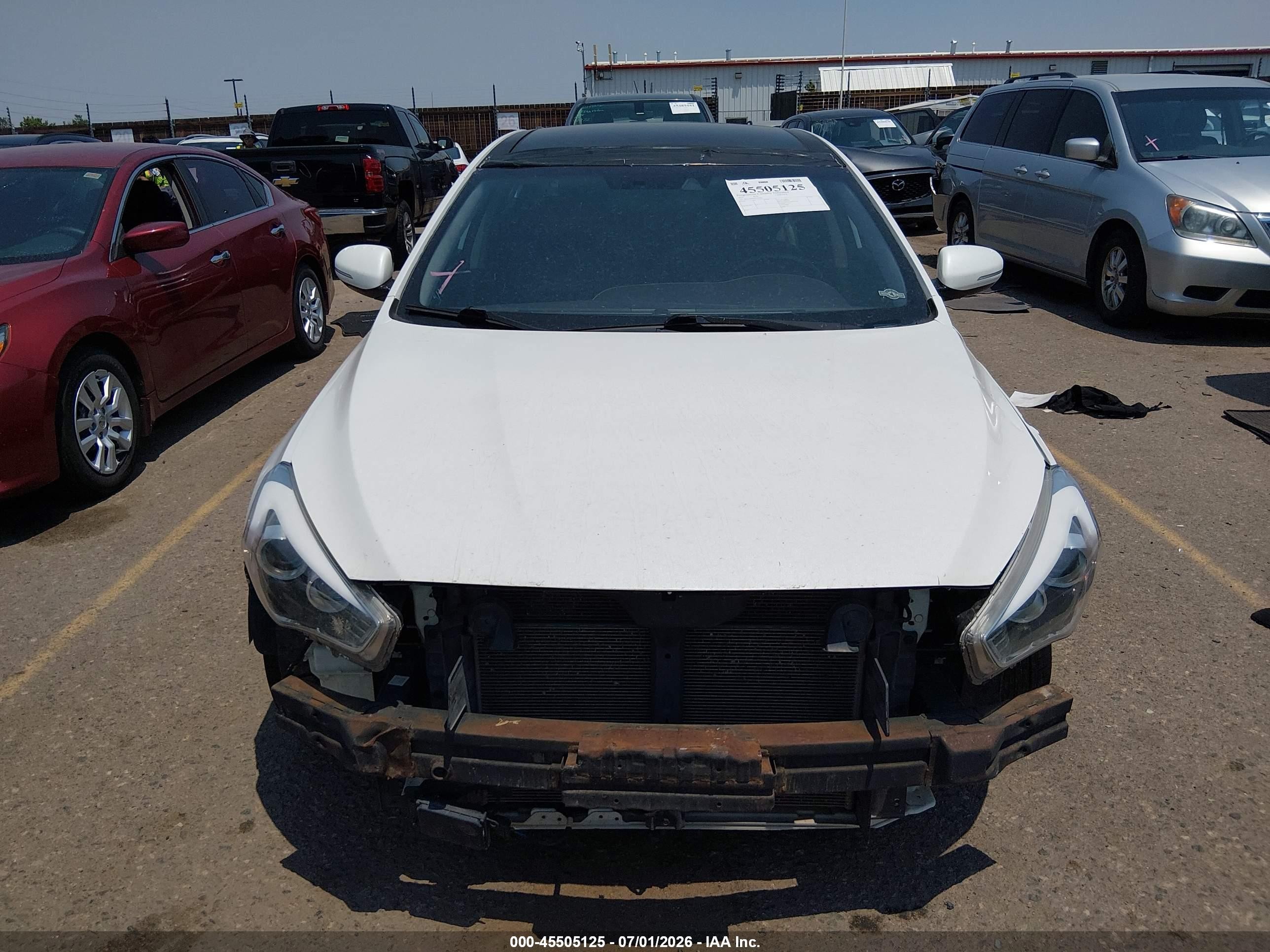 2014 Kia Cadenza Limited White vin: KNALN4D79E5162861