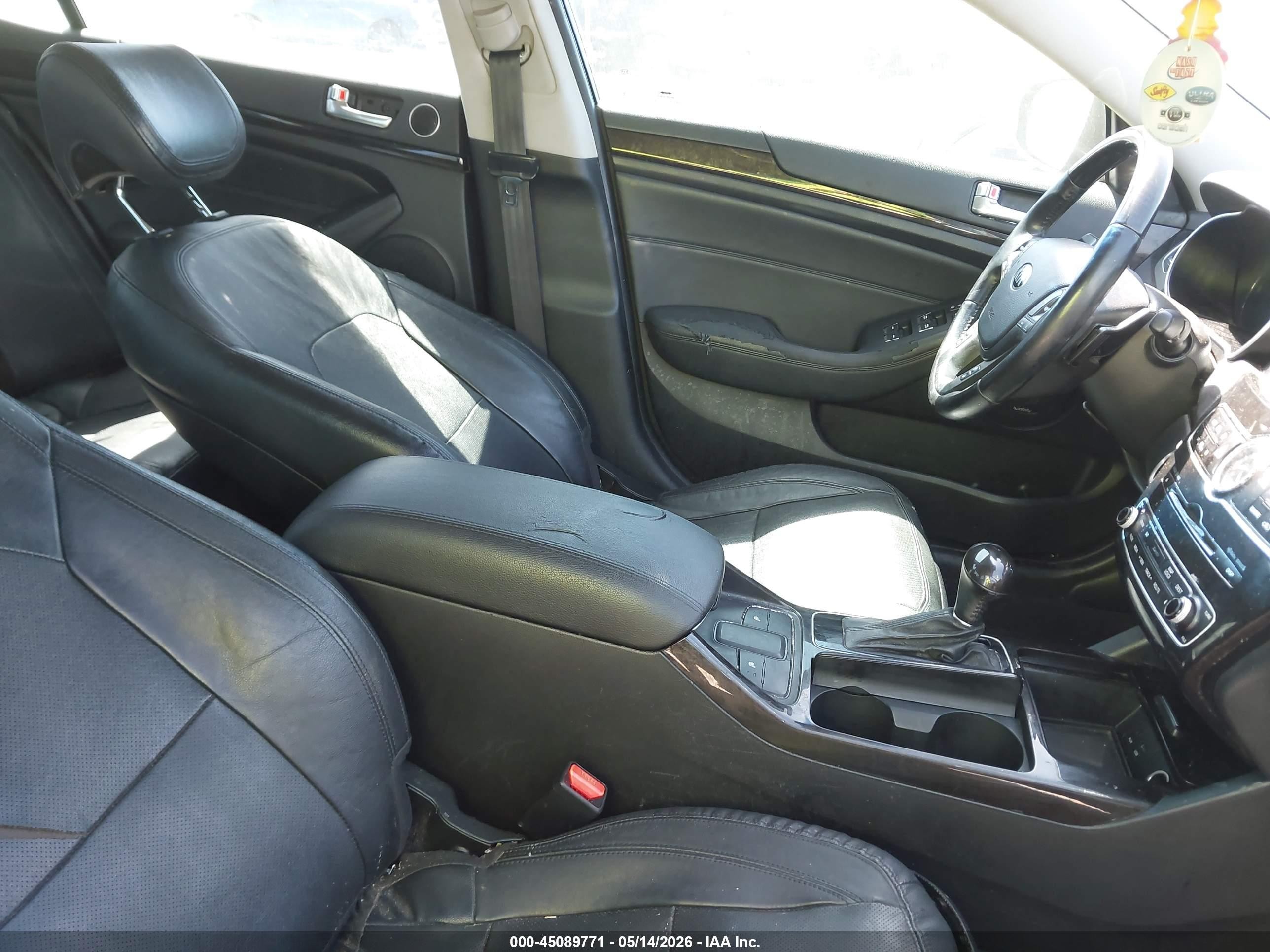 2014 Kia Cadenza Premium Черный vin: KNALN4D79E5167252
