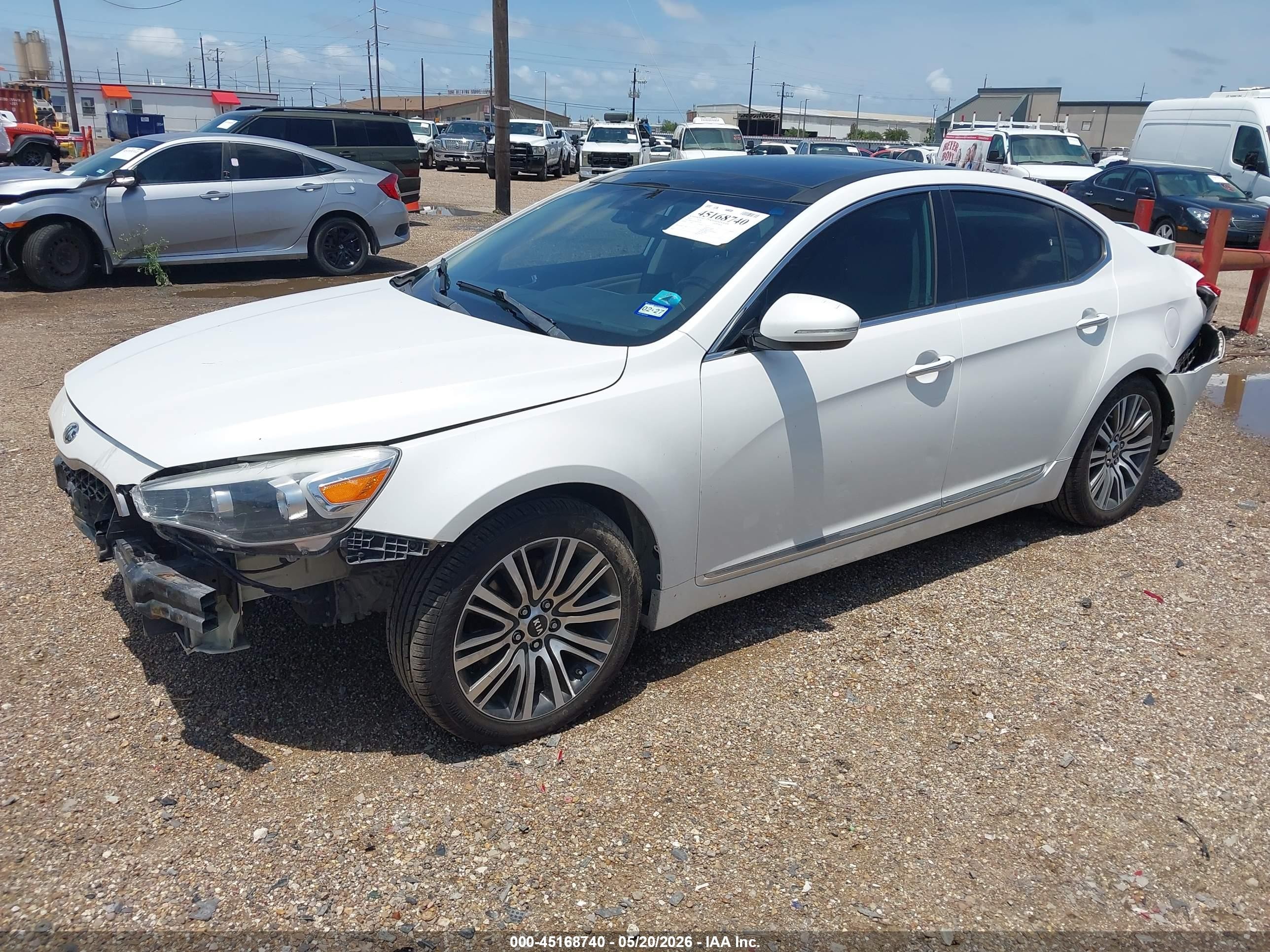 2014 Kia Cadenza Premium White vin: KNALN4D79E5167350