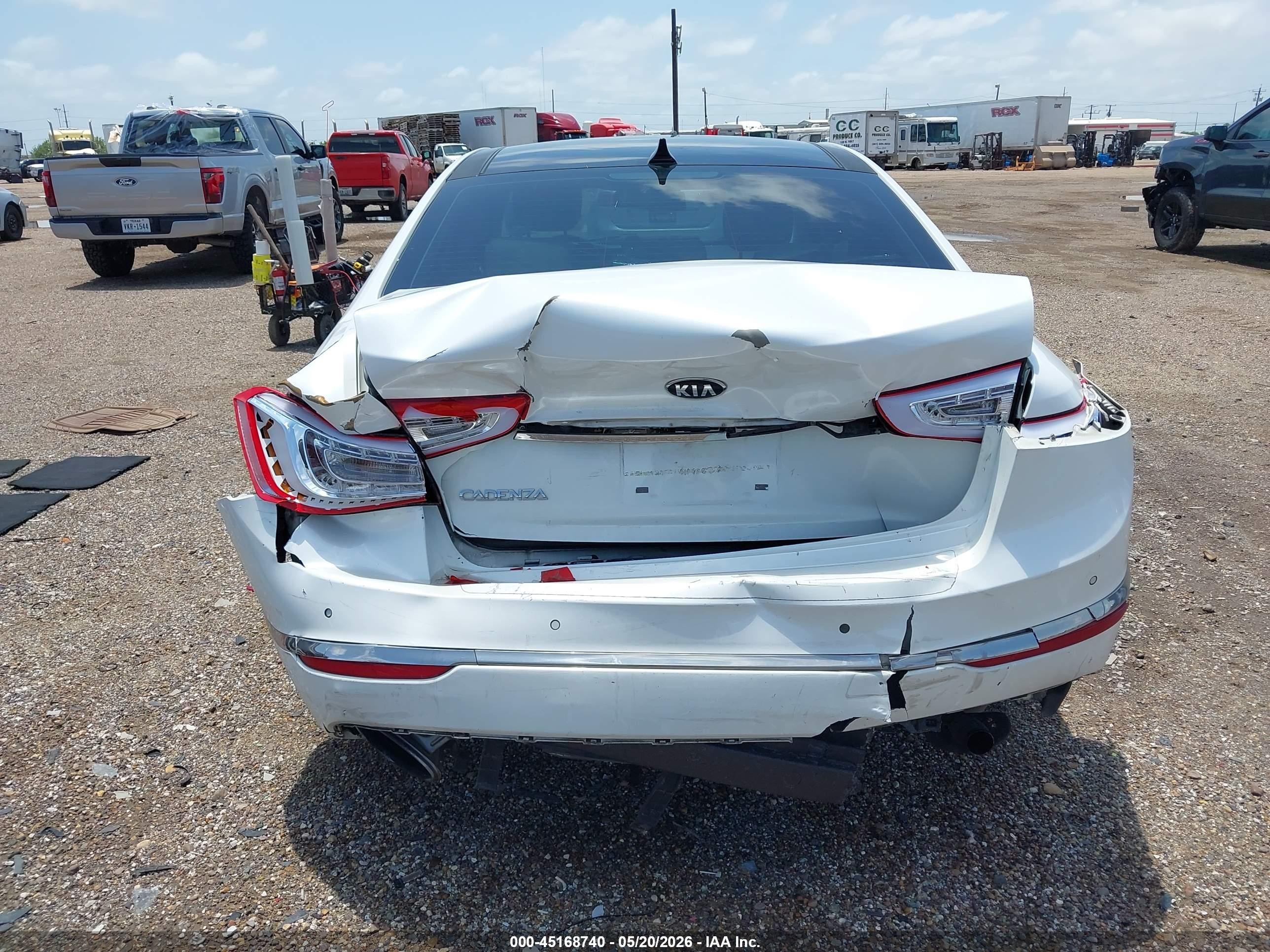 2014 Kia Cadenza Premium White vin: KNALN4D79E5167350