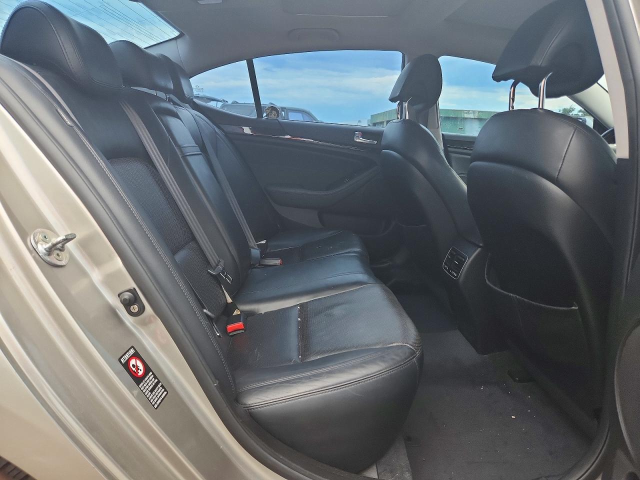 2014 Kia Cadenza Premium Silver vin: KNALN4D7XE5139864