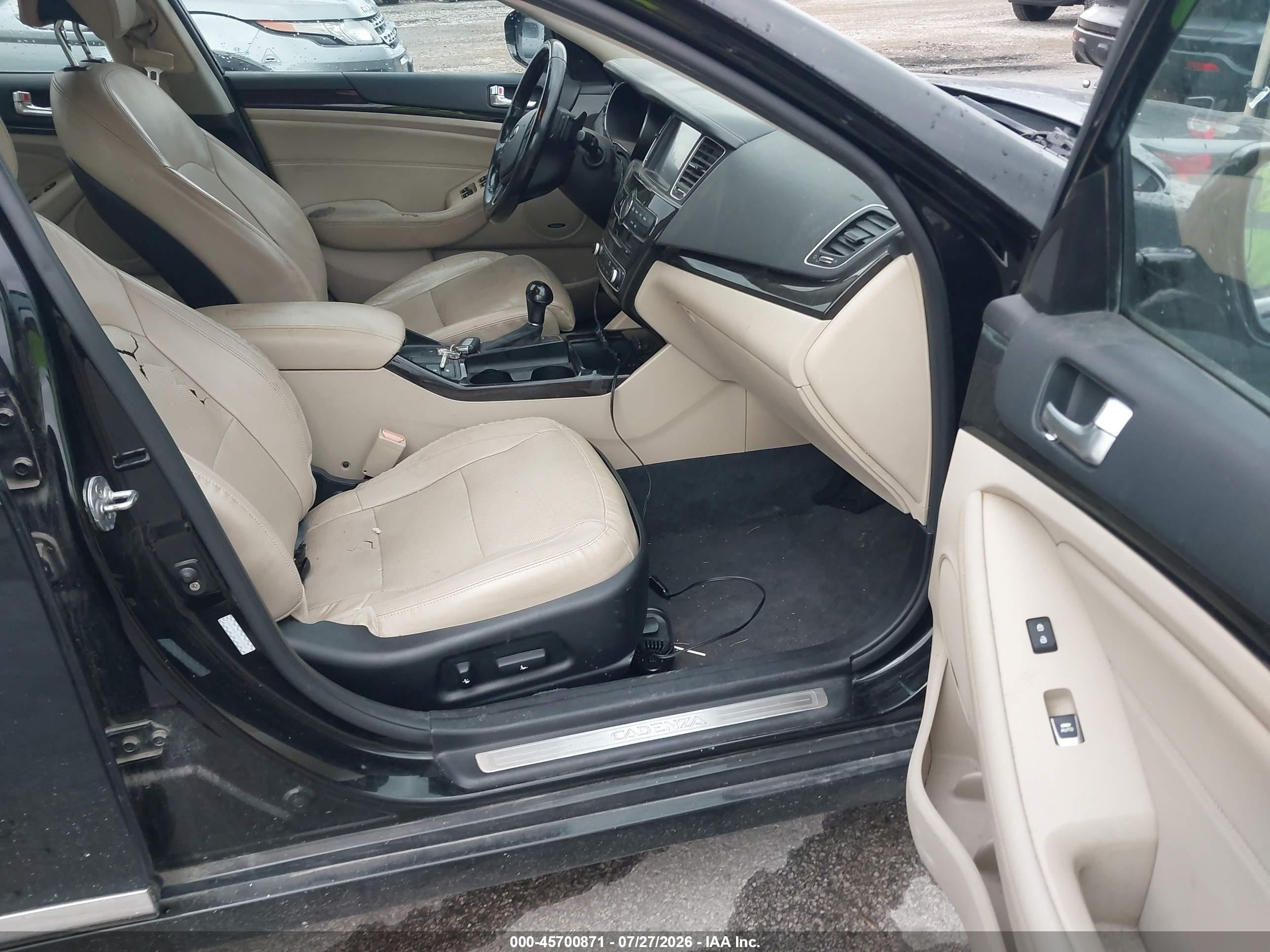 2014 Kia Cadenza Premium Black vin: KNALN4D7XE5149228