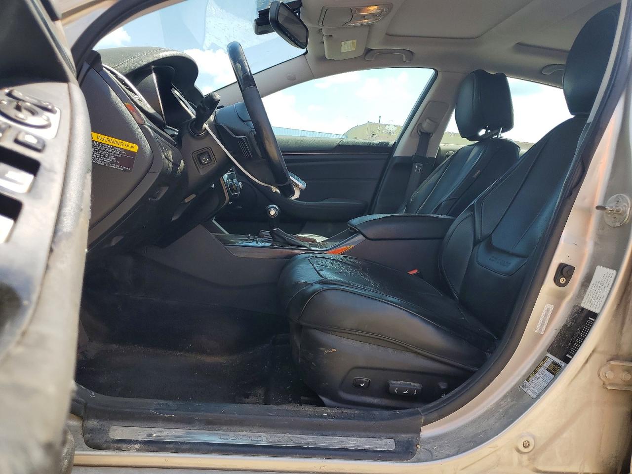 2014 Kia Cadenza Premium Silver vin: KNALN4D7XE5152498