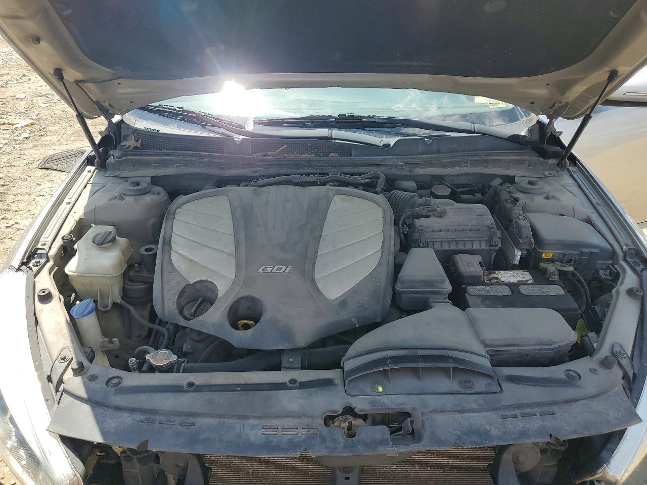2014 Kia Cadenza Premium Silver vin: KNALN4D7XE5152498