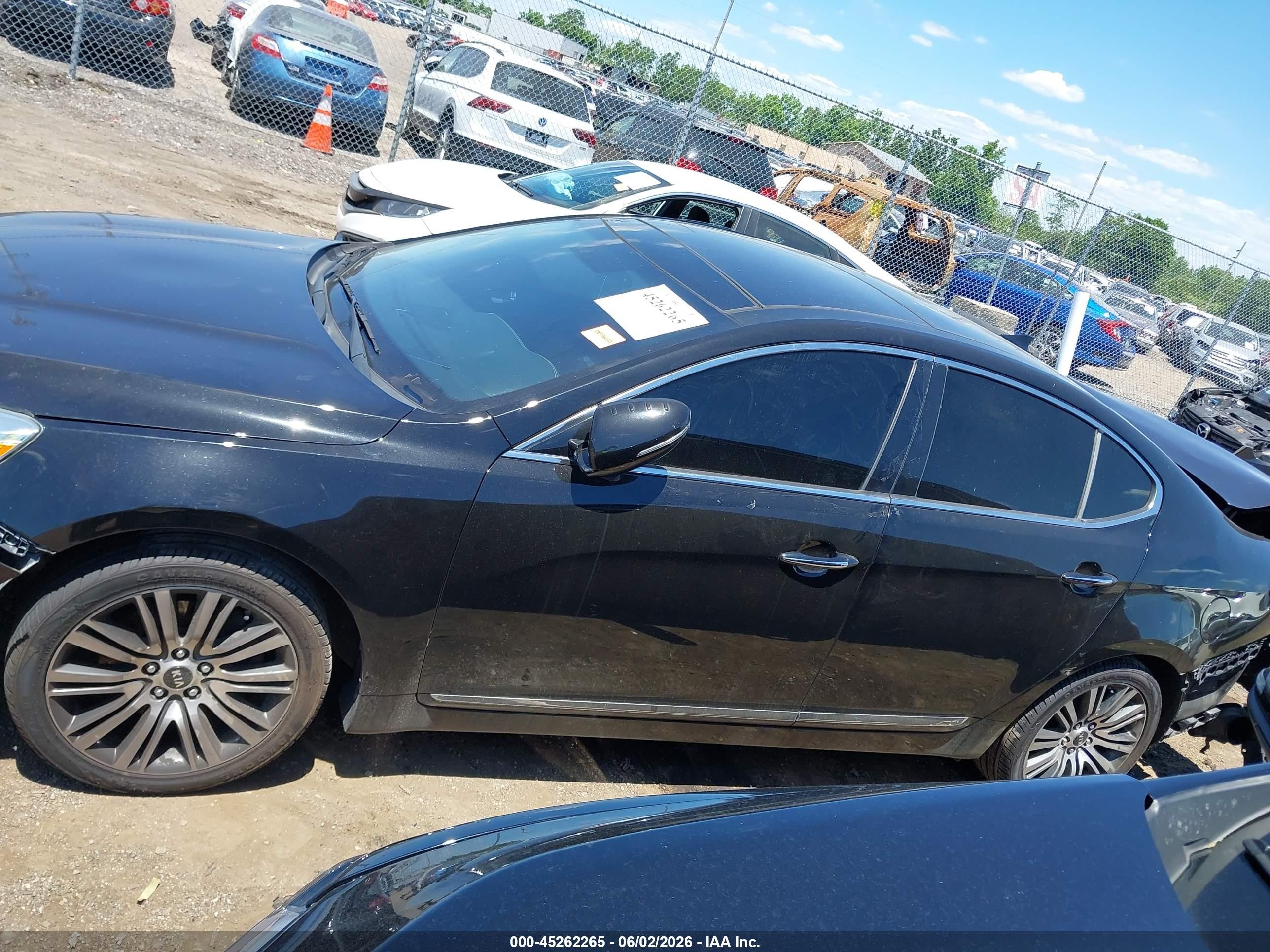 2015 Kia Cadenza Premium Black vin: KNALN4D7XF5174910