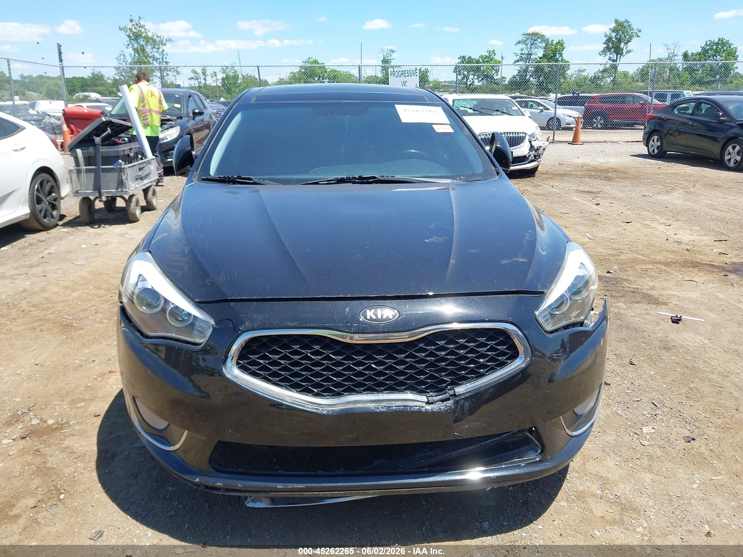 2015 Kia Cadenza Premium Black vin: KNALN4D7XF5174910
