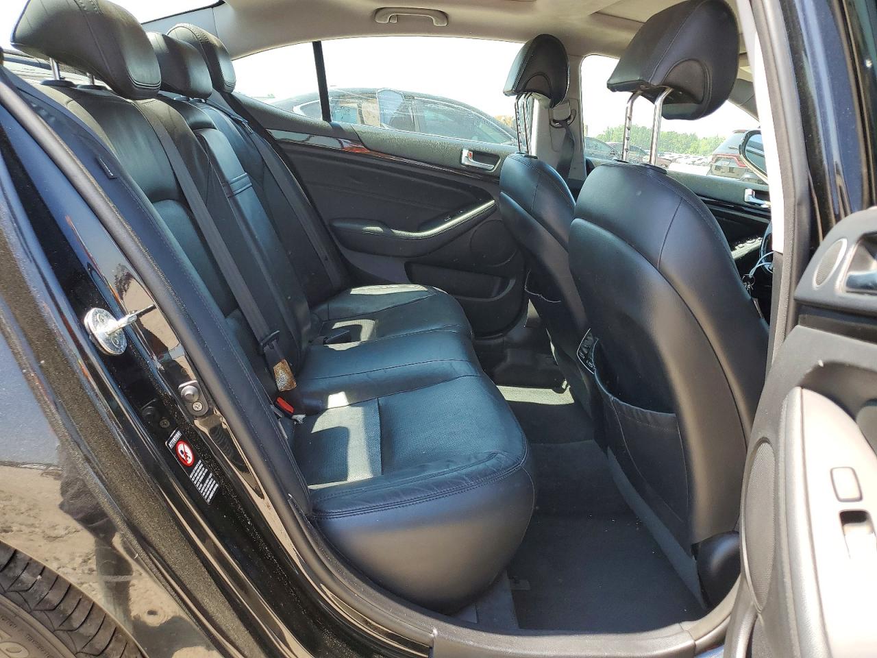 2015 Kia Cadenza Premium Black vin: KNALN4D7XF5187866
