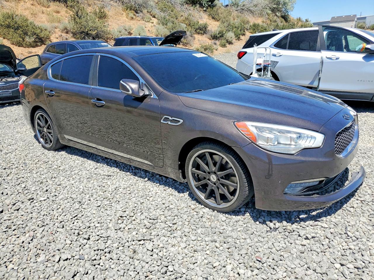2015 Kia K900 Premium Коричневый vin: KNALU4D40F6023805