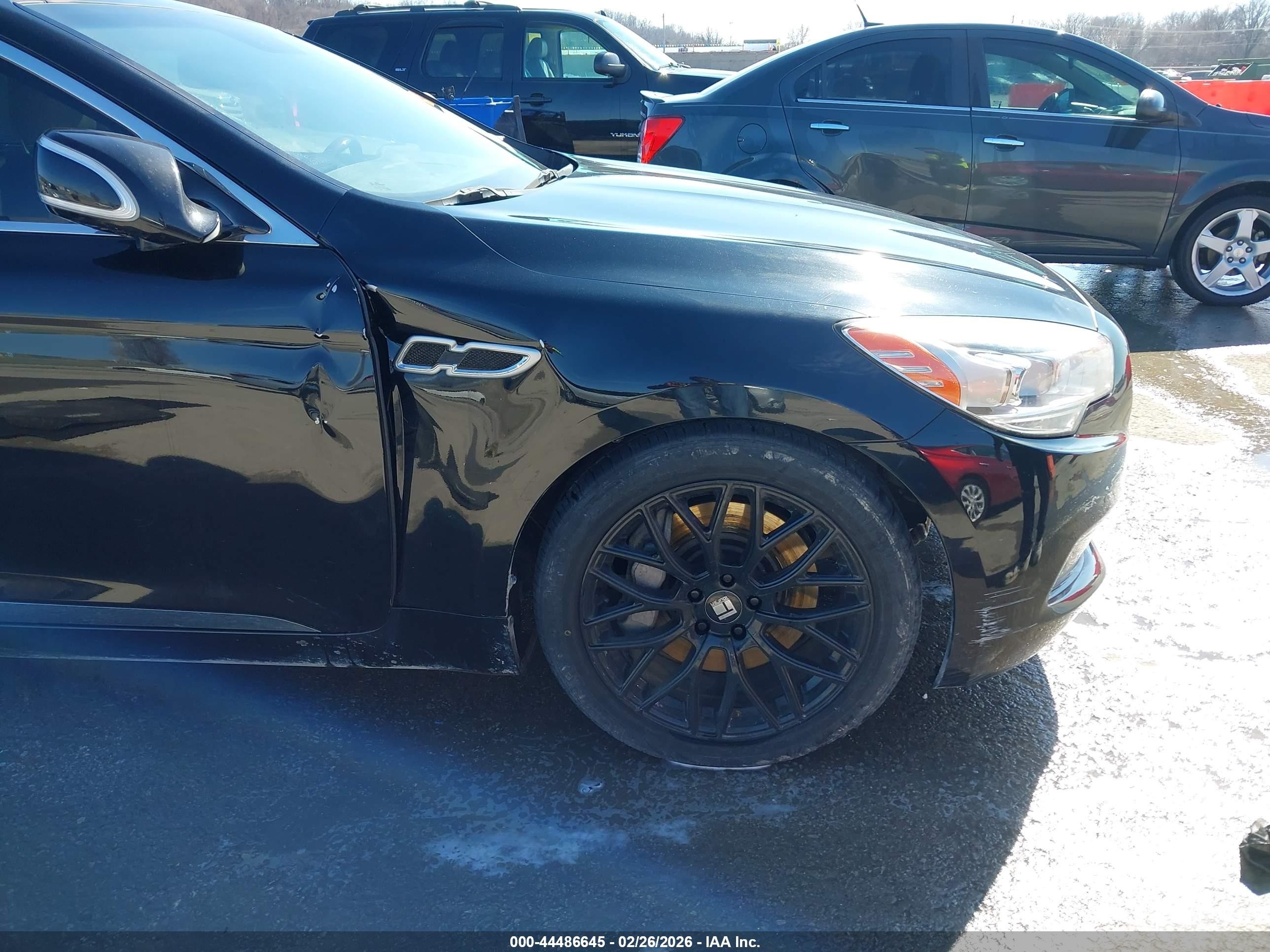 2015 Kia K900 Premium Черный vin: KNALU4D4XF6024511